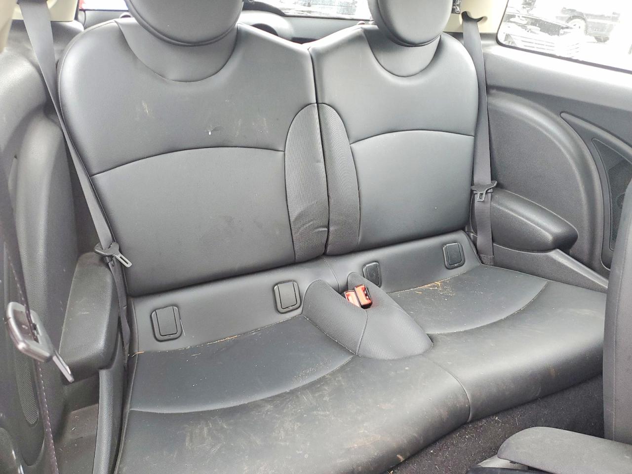 2012 Mini Cooper Silver vin: WMWSU3C57CT366933