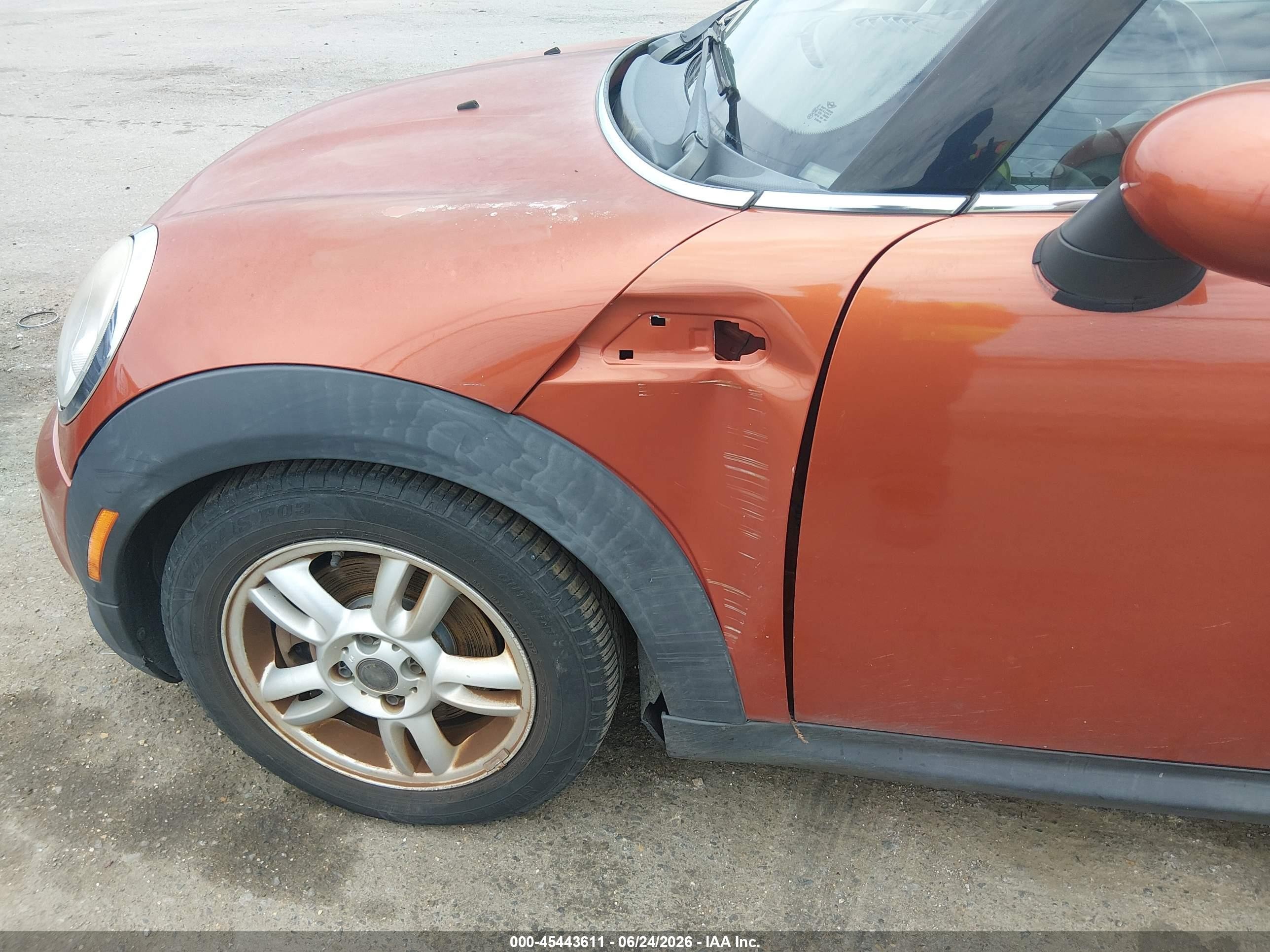 2013 Mini Hardtop Cooper Оранжевый vin: WMWSU3C57DT683435