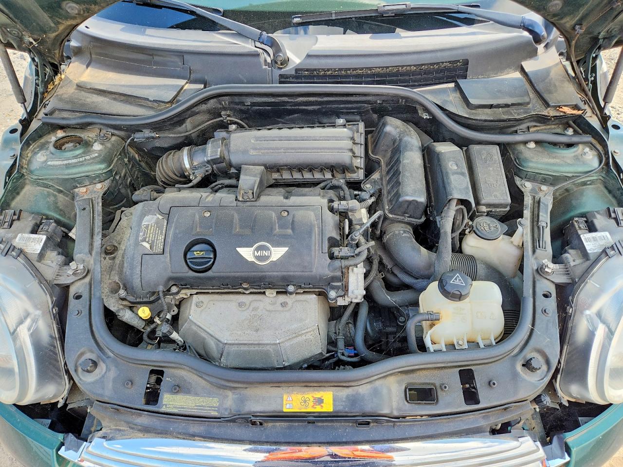 2013 Mini Cooper Зеленый vin: WMWSU3C58DT371513