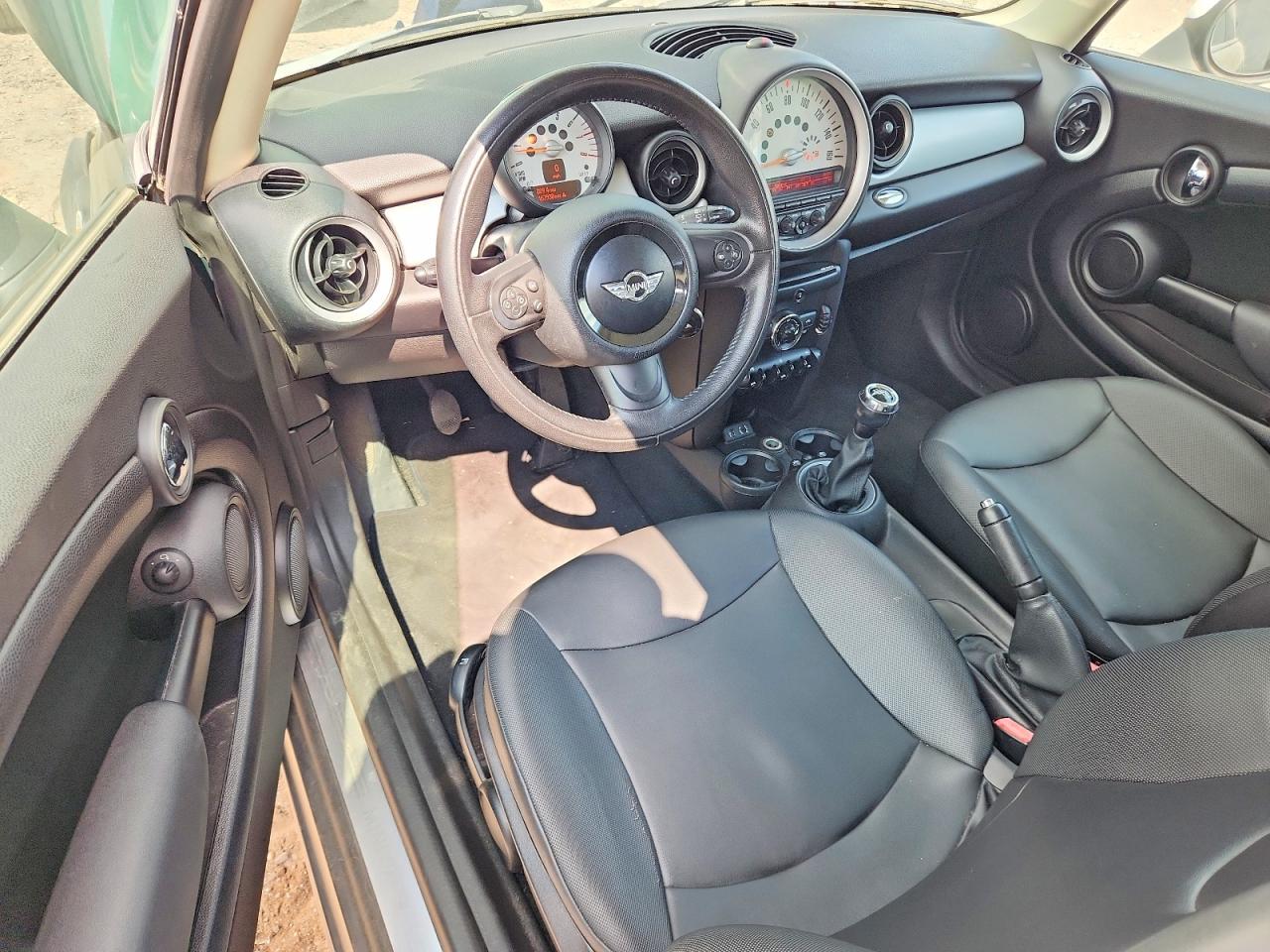 2013 Mini Cooper Зеленый vin: WMWSU3C58DT371513