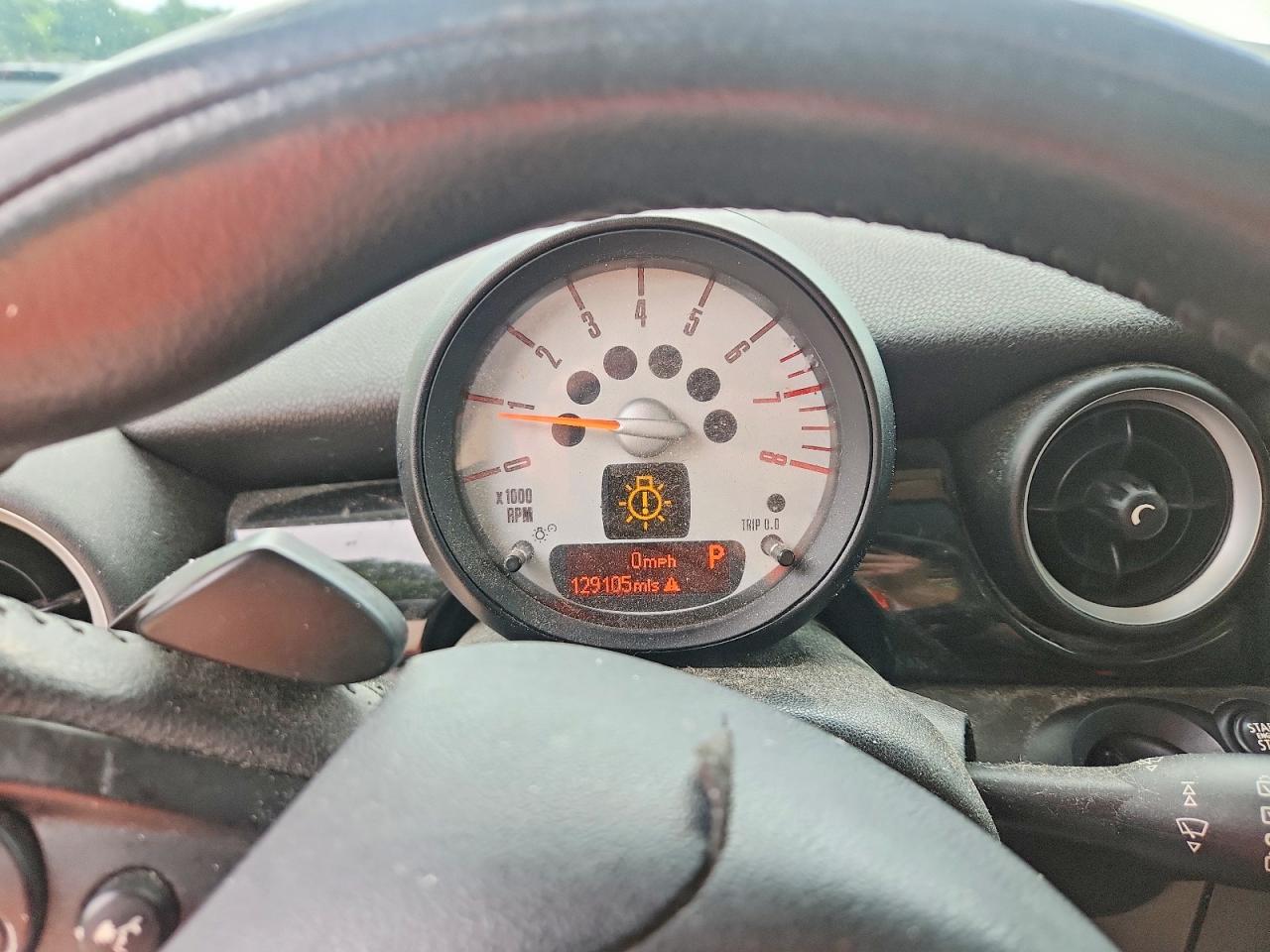 2013 Mini Cooper Белый vin: WMWSU3C58DT549498