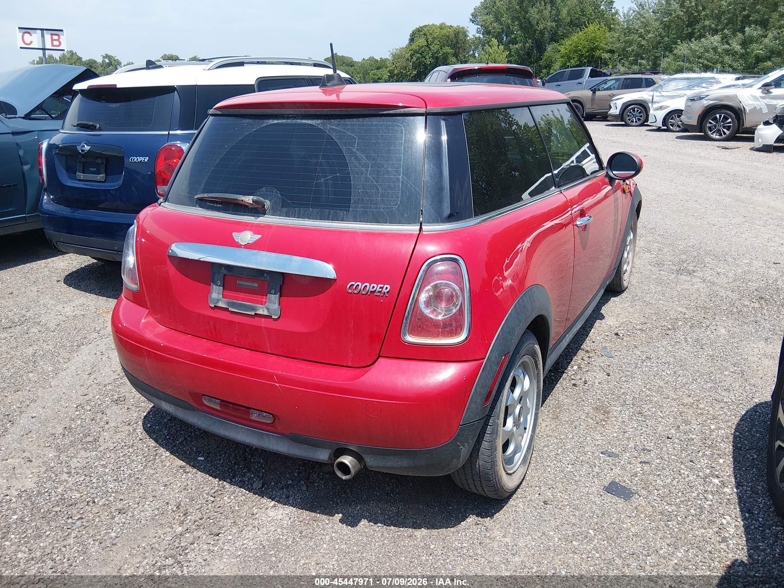 2013 Mini Hardtop Cooper Red vin: WMWSU3C58DT679054