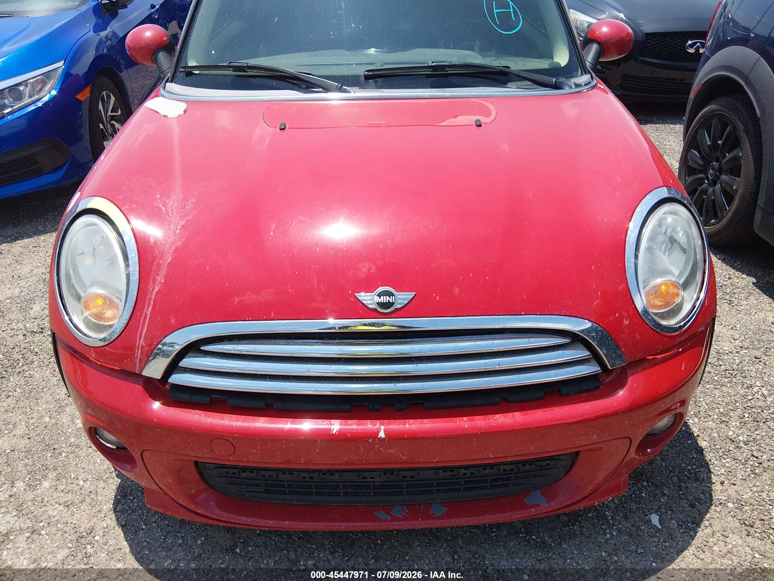 2013 Mini Hardtop Cooper Red vin: WMWSU3C58DT679054