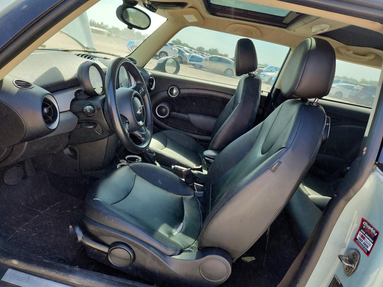2012 Mini Cooper Teal vin: WMWSU3C59CT259124