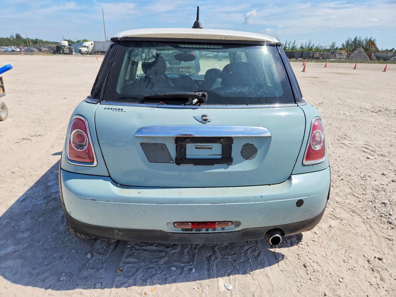 2012 Mini Cooper Teal vin: WMWSU3C59CT259124