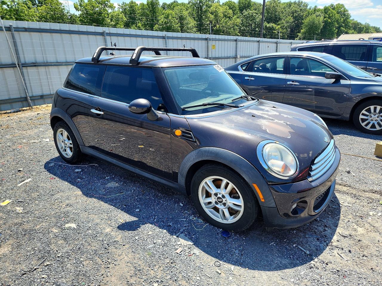 2013 Mini Cooper Purple vin: WMWSU3C59DT689267