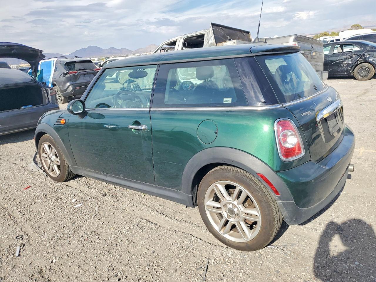 2012 Mini Cooper Green vin: WMWSU3C5XCT184577