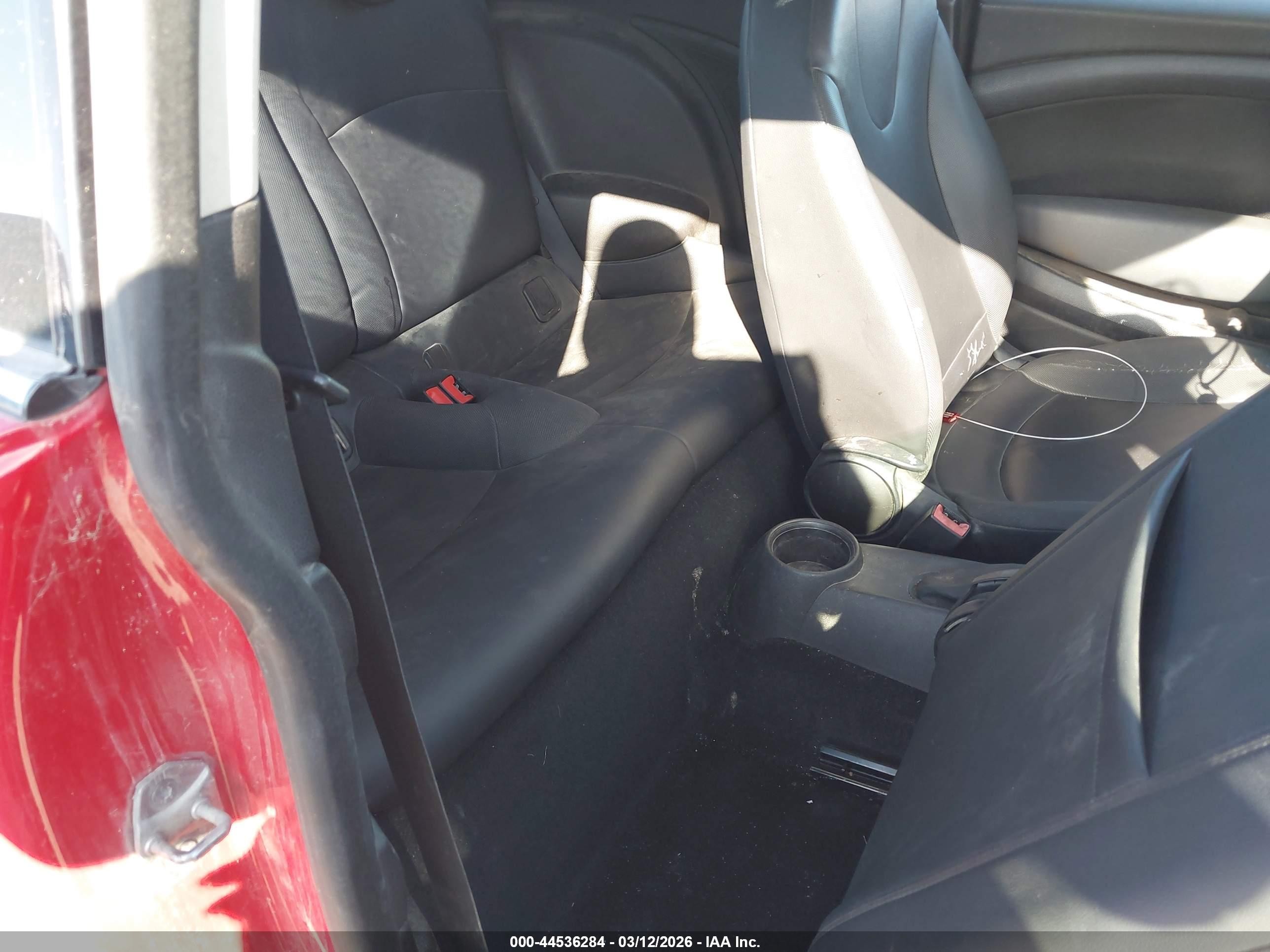2012 Mini Cooper   Red vin: WMWSU3C5XCT185843