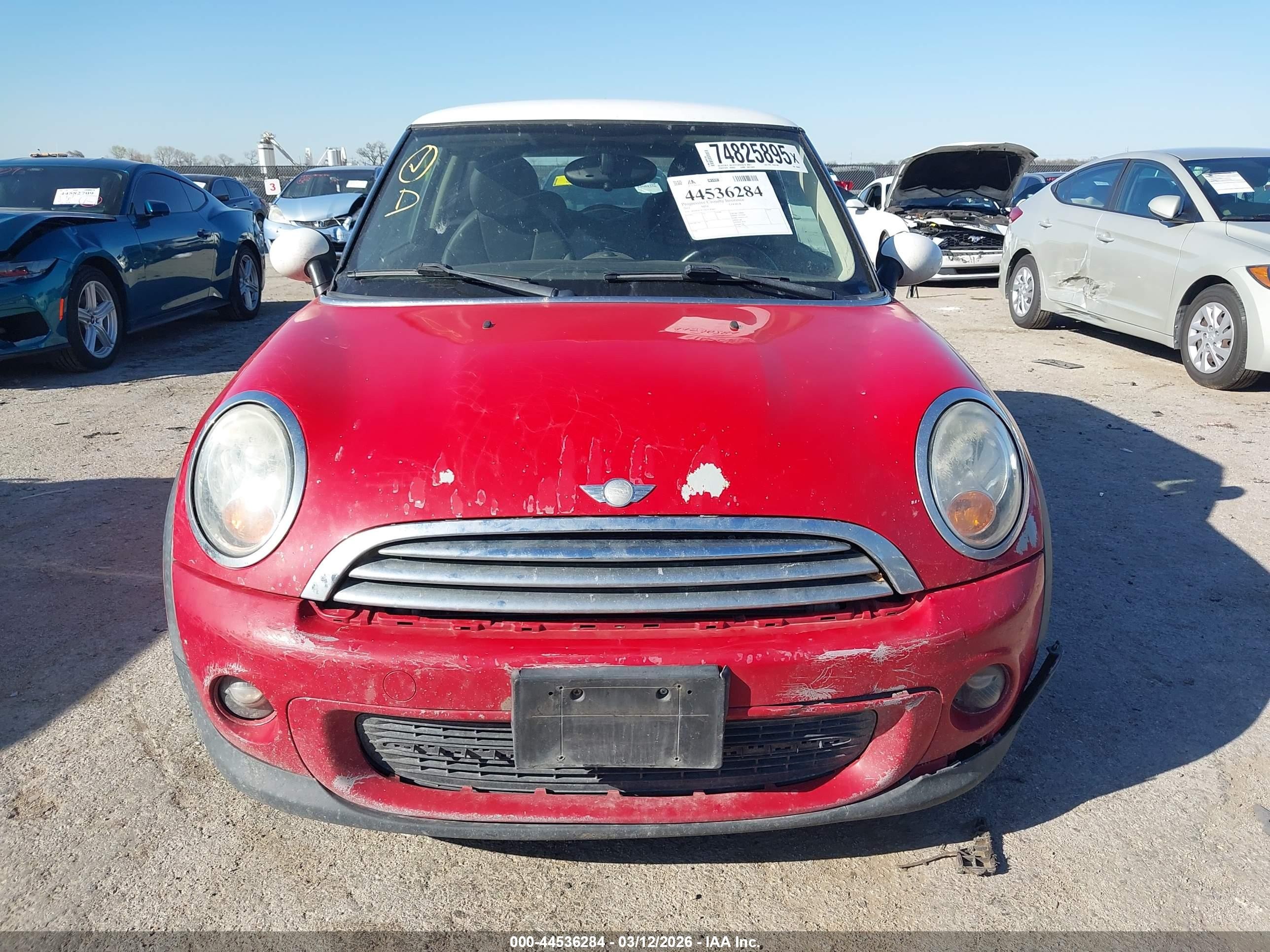 2012 Mini Cooper   Red vin: WMWSU3C5XCT185843