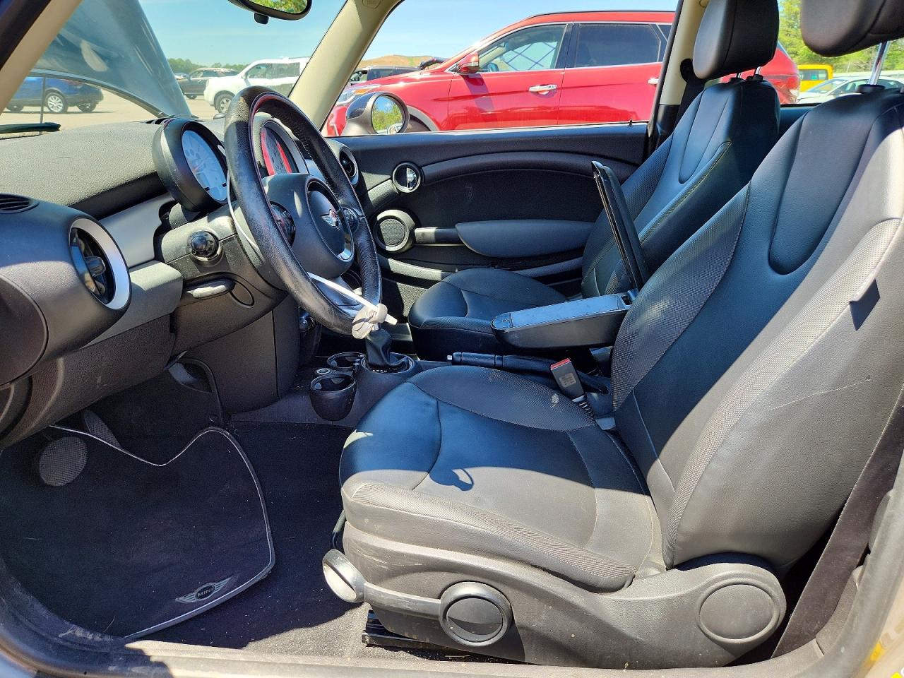 2012 Mini Cooper Tan vin: WMWSU3C5XCT255048