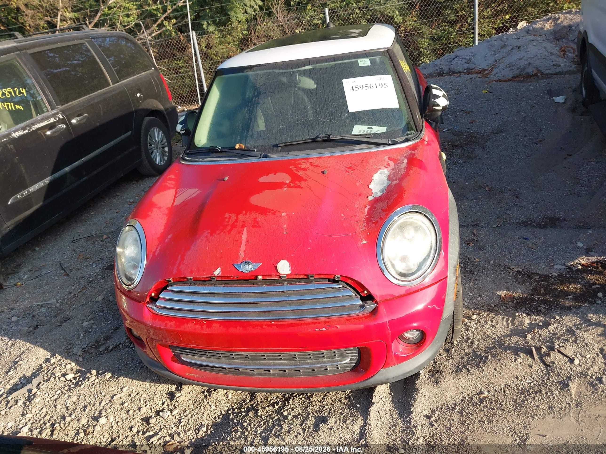 2012 Mini Cooper   Red vin: WMWSU3C5XCT256068
