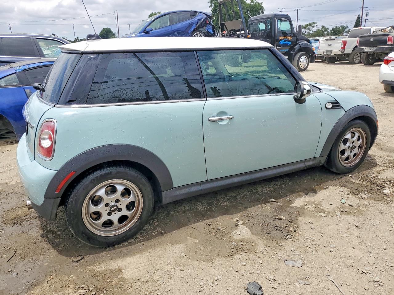 2012 Mini Cooper Turquoise vin: WMWSU3C5XCT260136