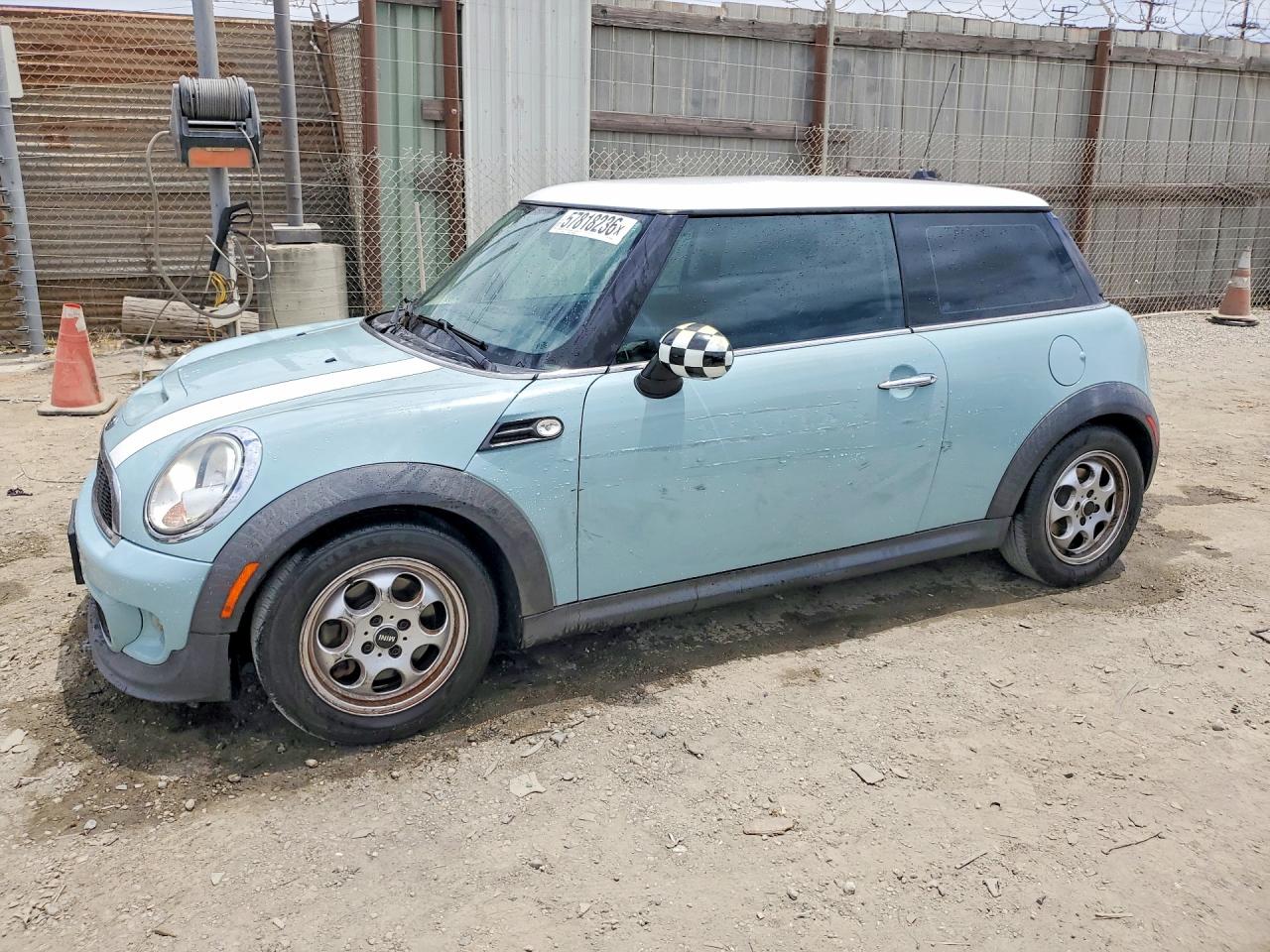2012 Mini Cooper Turquoise vin: WMWSU3C5XCT260136