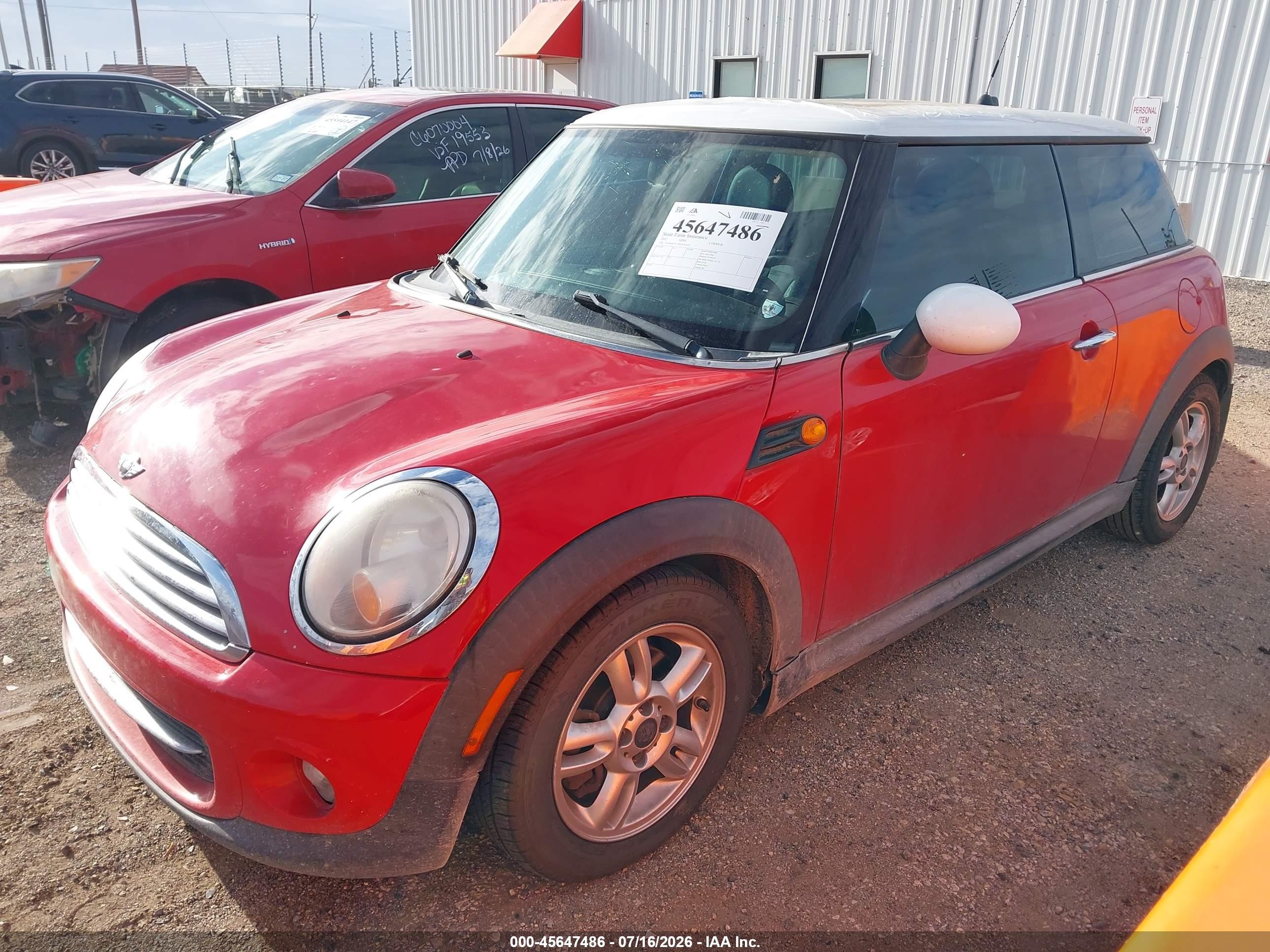 2012 Mini Cooper   Red vin: WMWSU3C5XCT263635