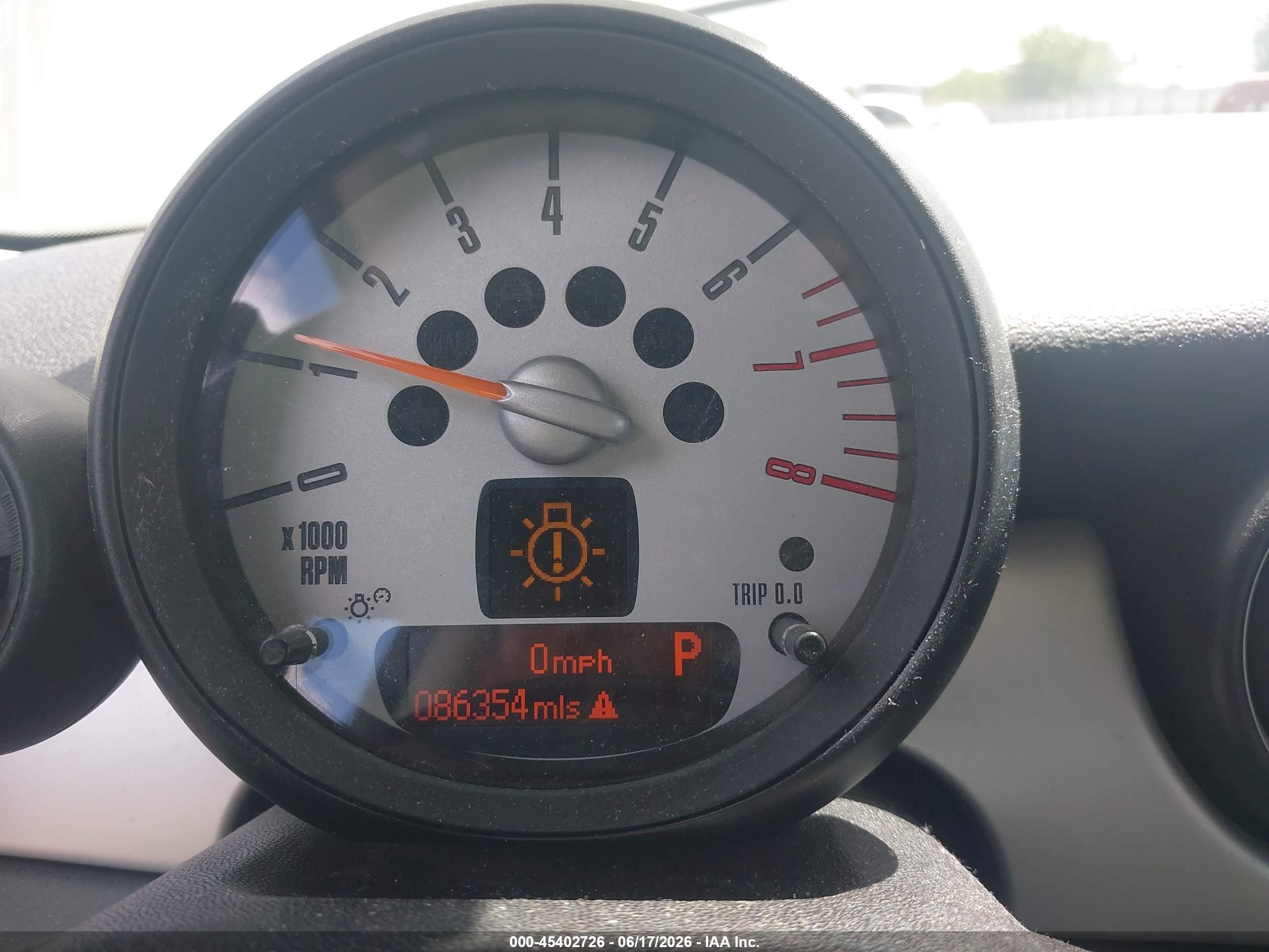 2012 Mini Cooper White vin: WMWSU3C5XCT263781