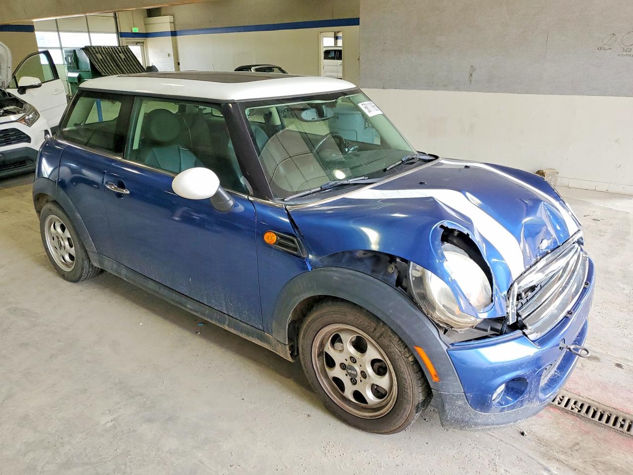 2012 Mini Cooper Blue vin: WMWSU3C5XCT541191