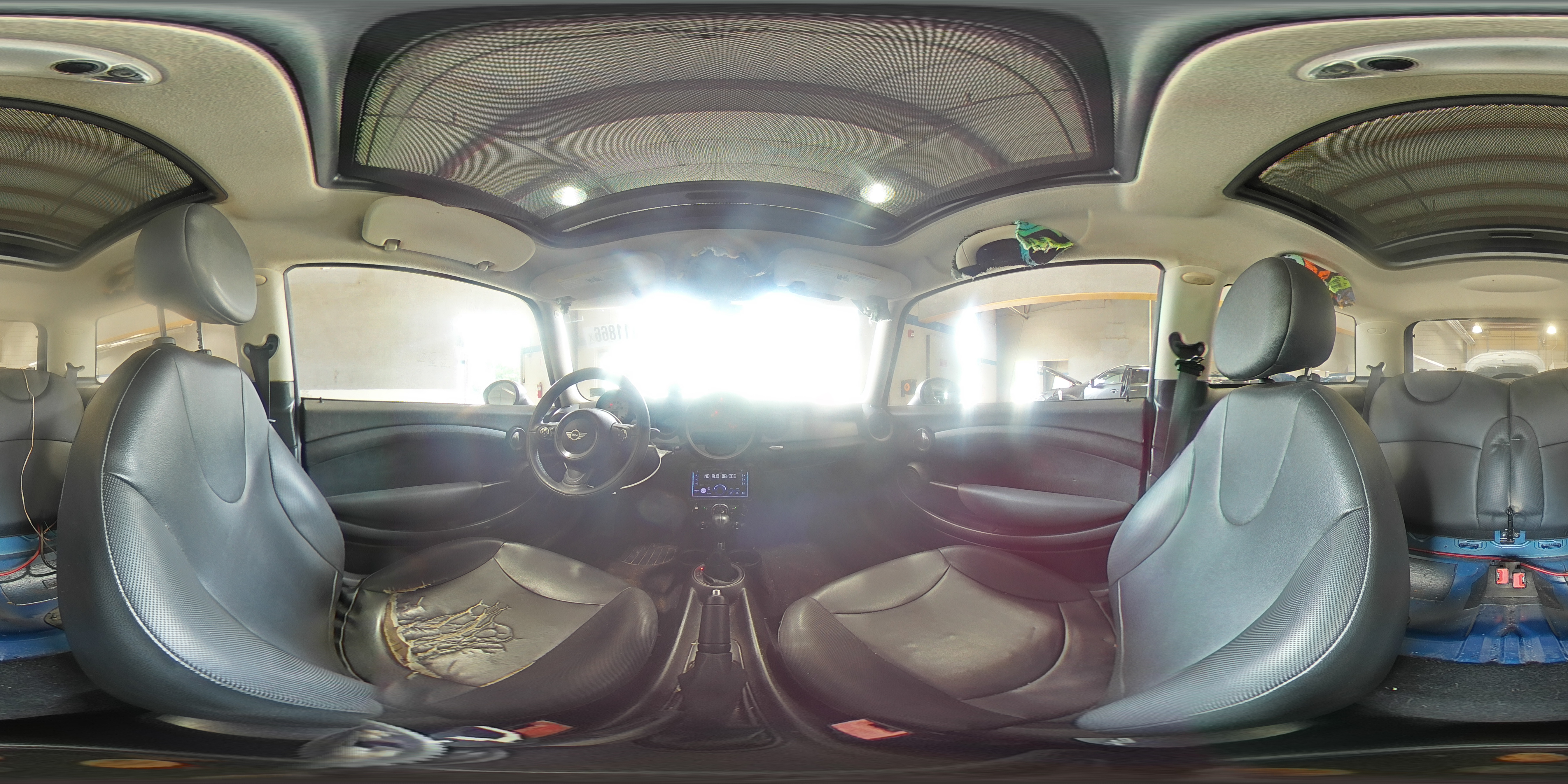2012 Mini Cooper Blue vin: WMWSU3C5XCT541191