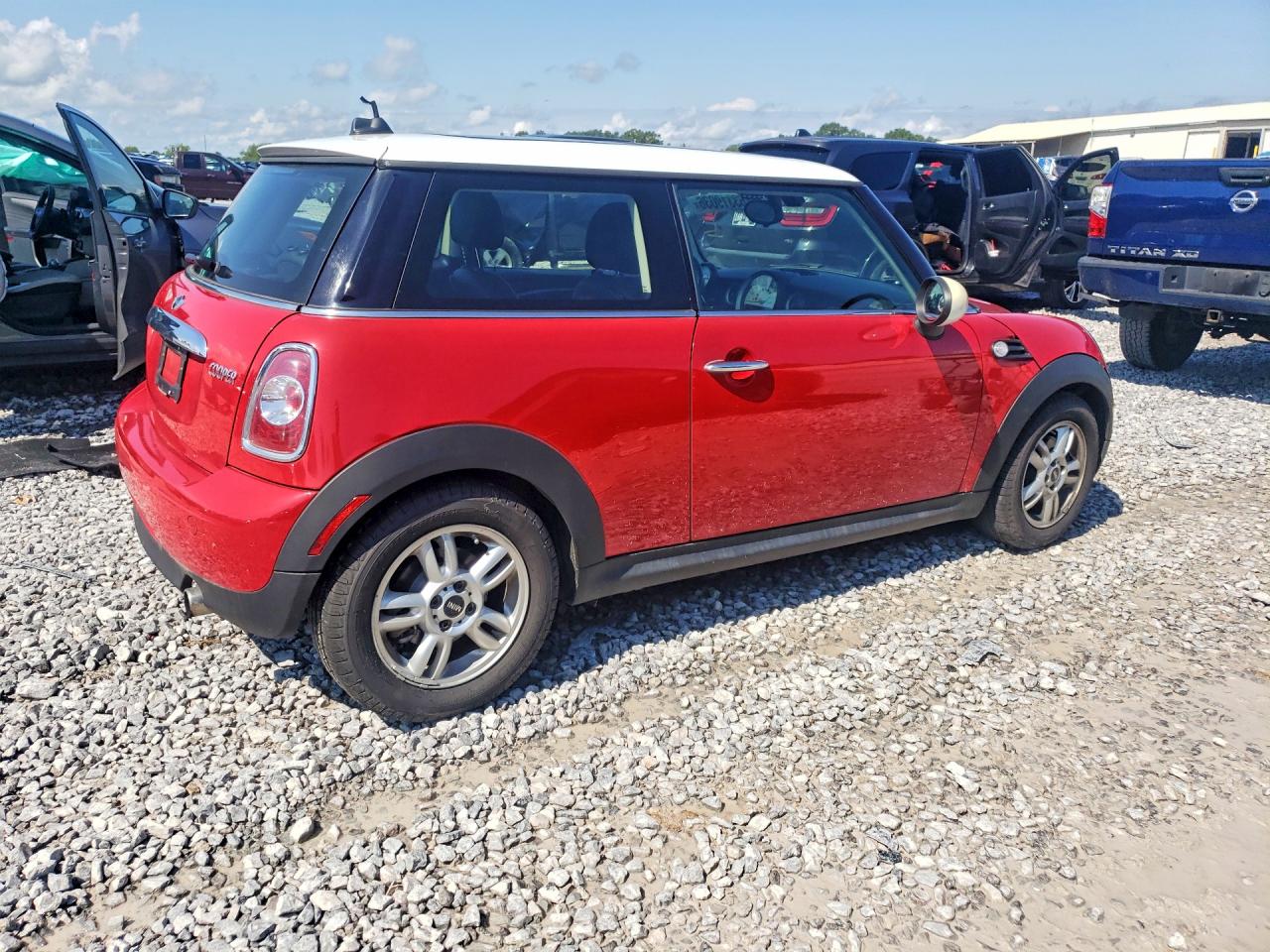 2013 Mini Cooper Красный vin: WMWSU3C5XDT375708