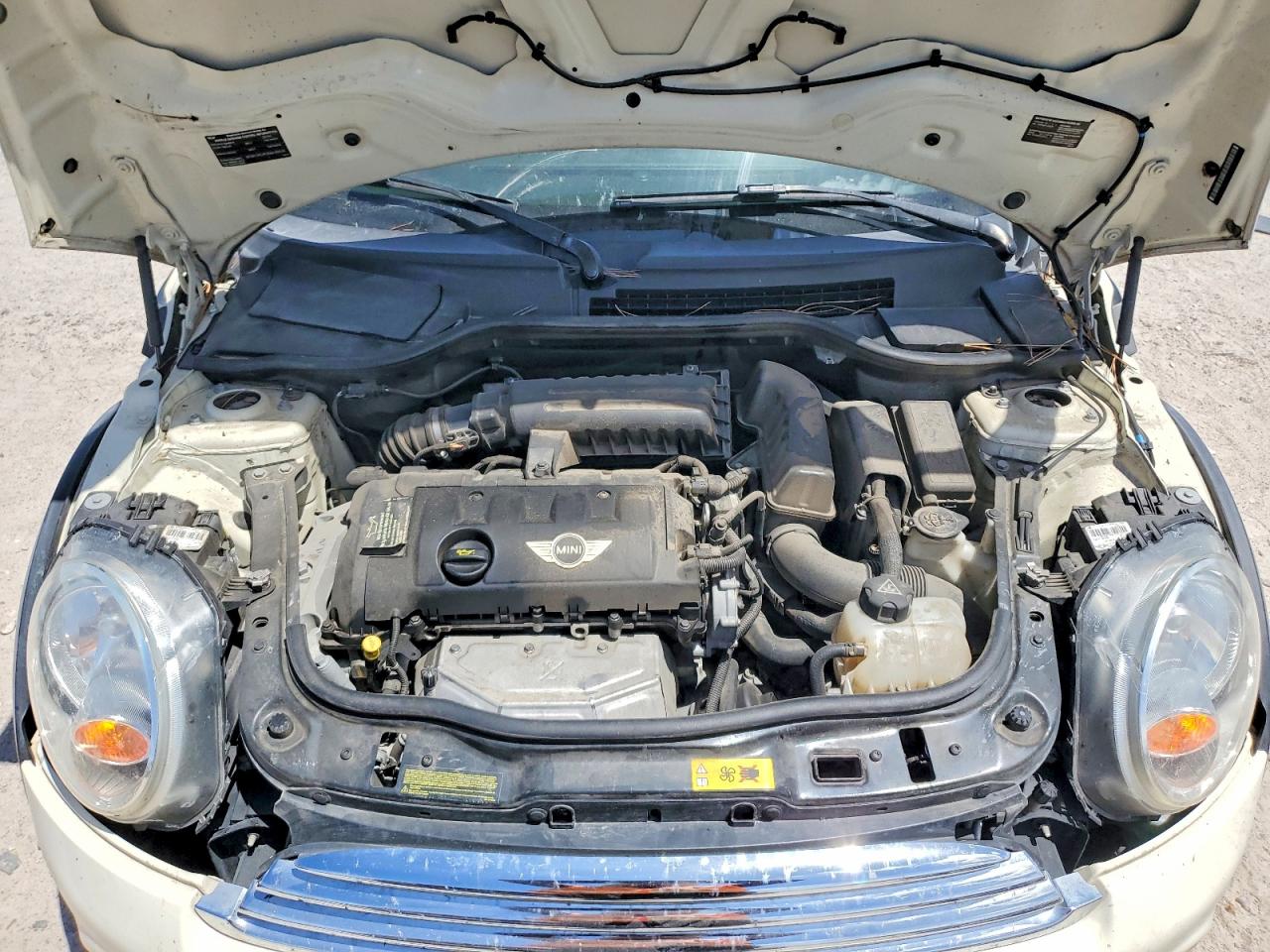 2013 Mini Cooper Кремовый vin: WMWSU3C5XDT685048