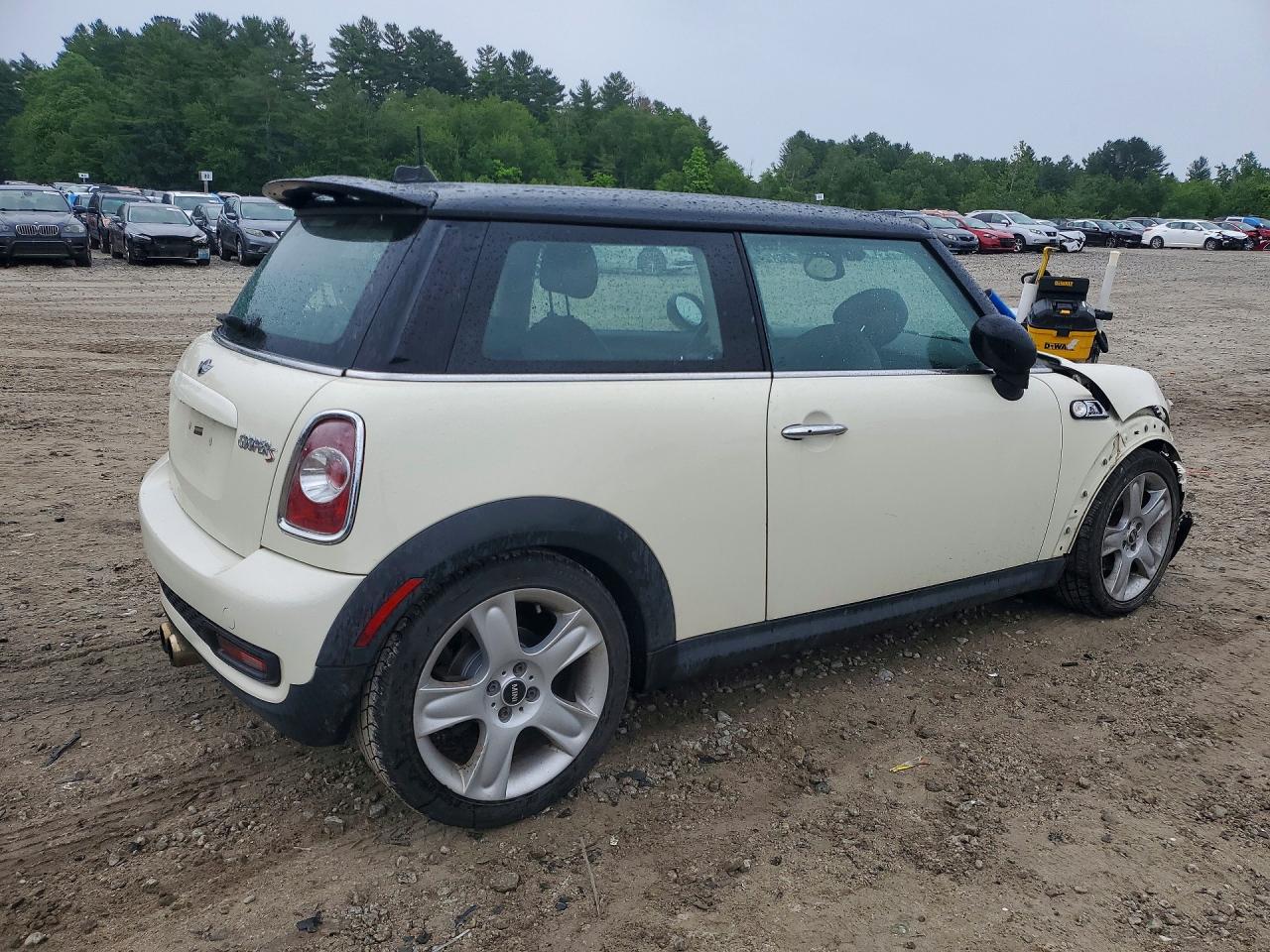 2011 Mini Cooper S Cream vin: WMWSV3C51BTY10691