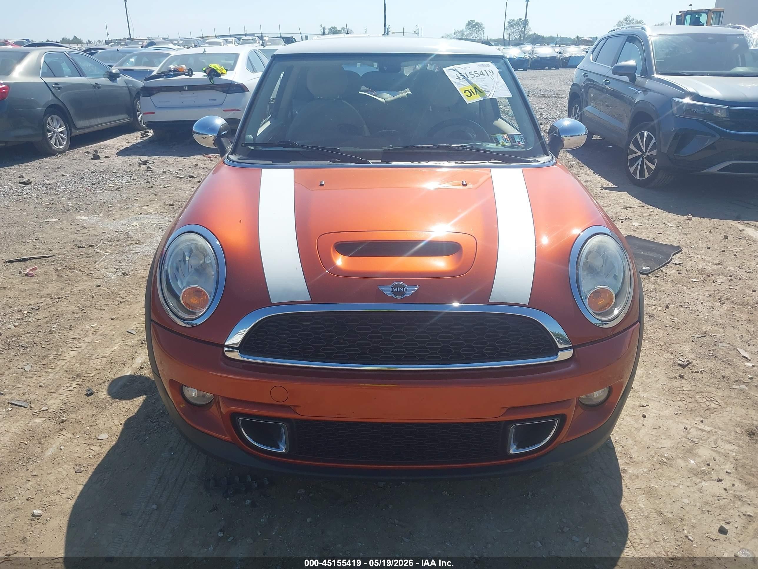 2011 Mini Cooper S   Orange vin: WMWSV3C51BTY12621