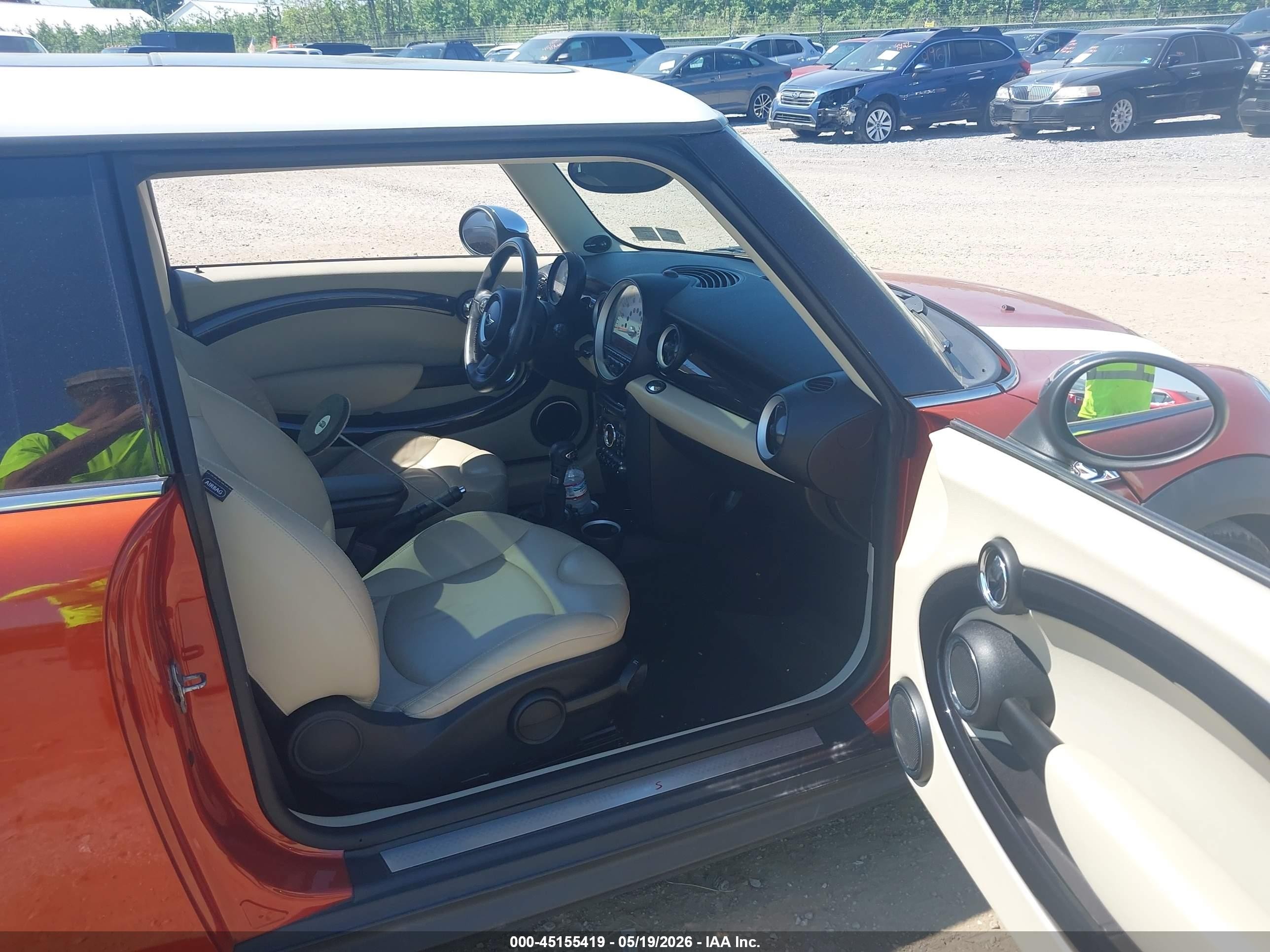 2011 Mini Cooper S   Orange vin: WMWSV3C51BTY12621