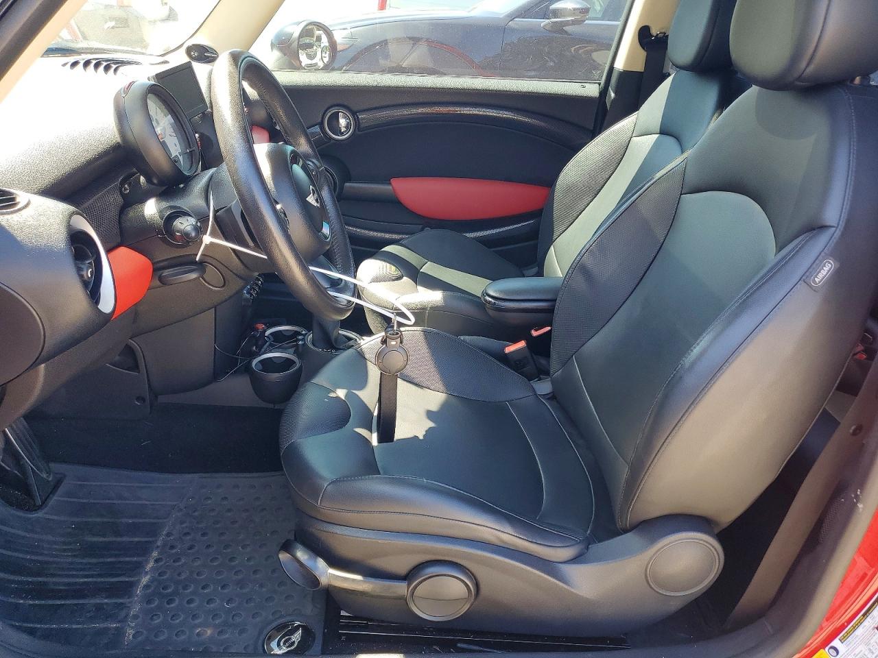 2012 Mini Cooper S Красный vin: WMWSV3C51CT385667