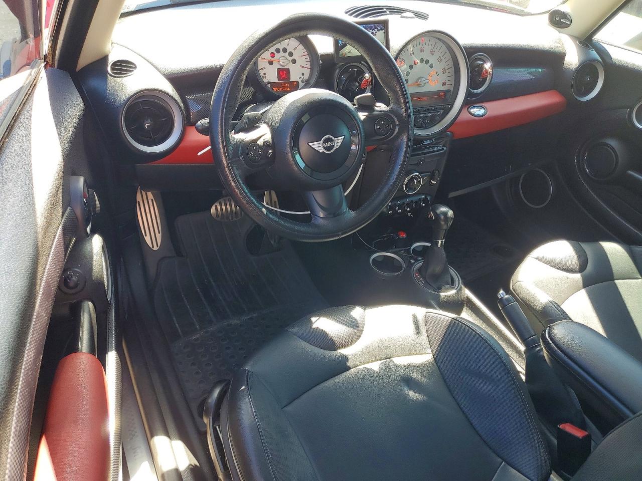 2012 Mini Cooper S Красный vin: WMWSV3C51CT385667