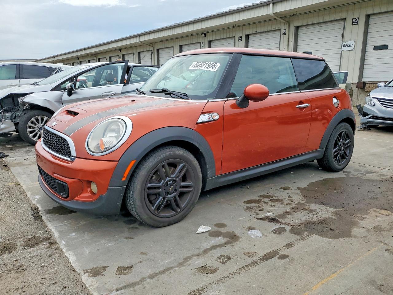 2012 Mini Cooper S Orange vin: WMWSV3C51CTY18047