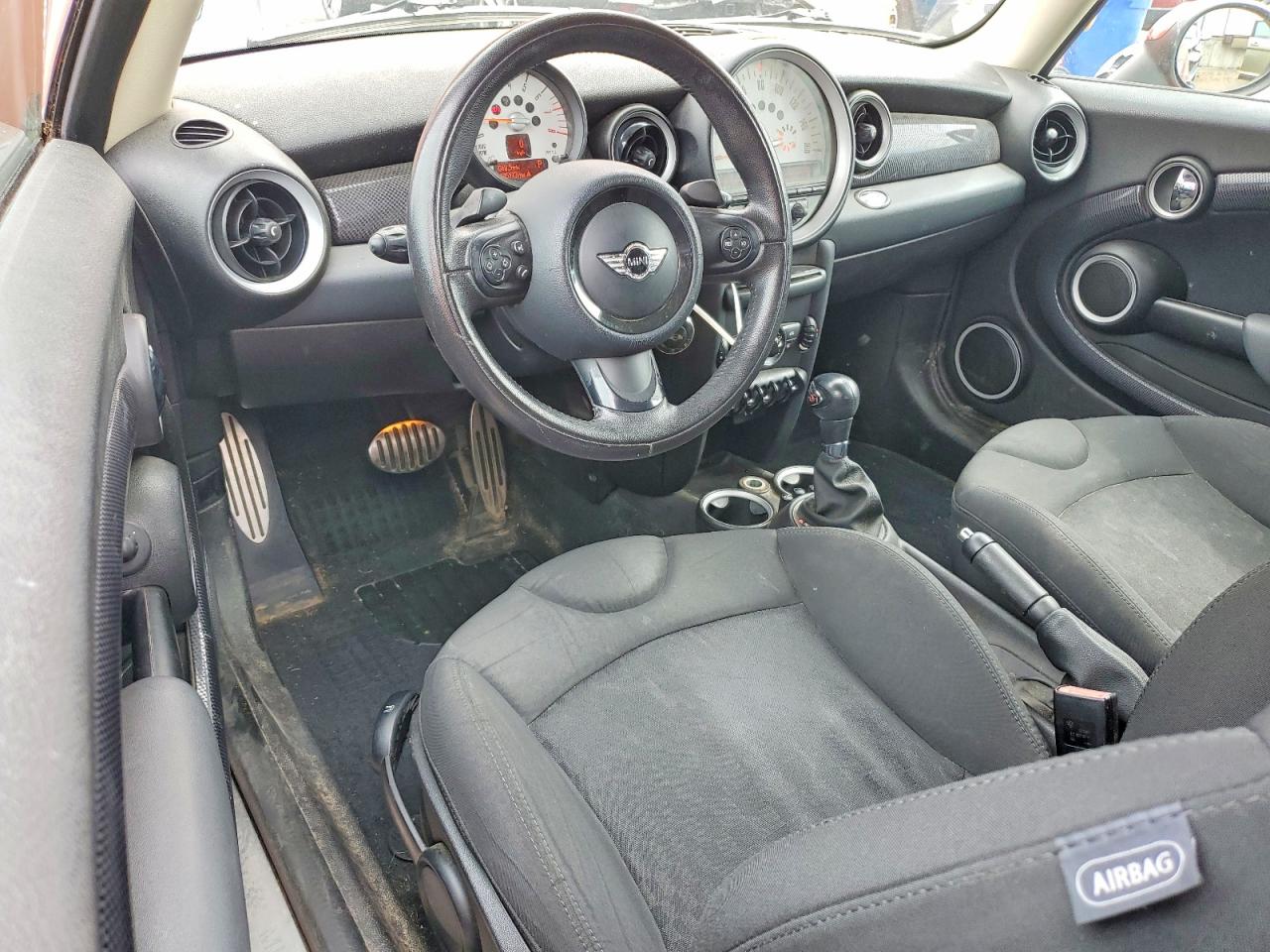 2012 Mini Cooper S Orange vin: WMWSV3C51CTY18047