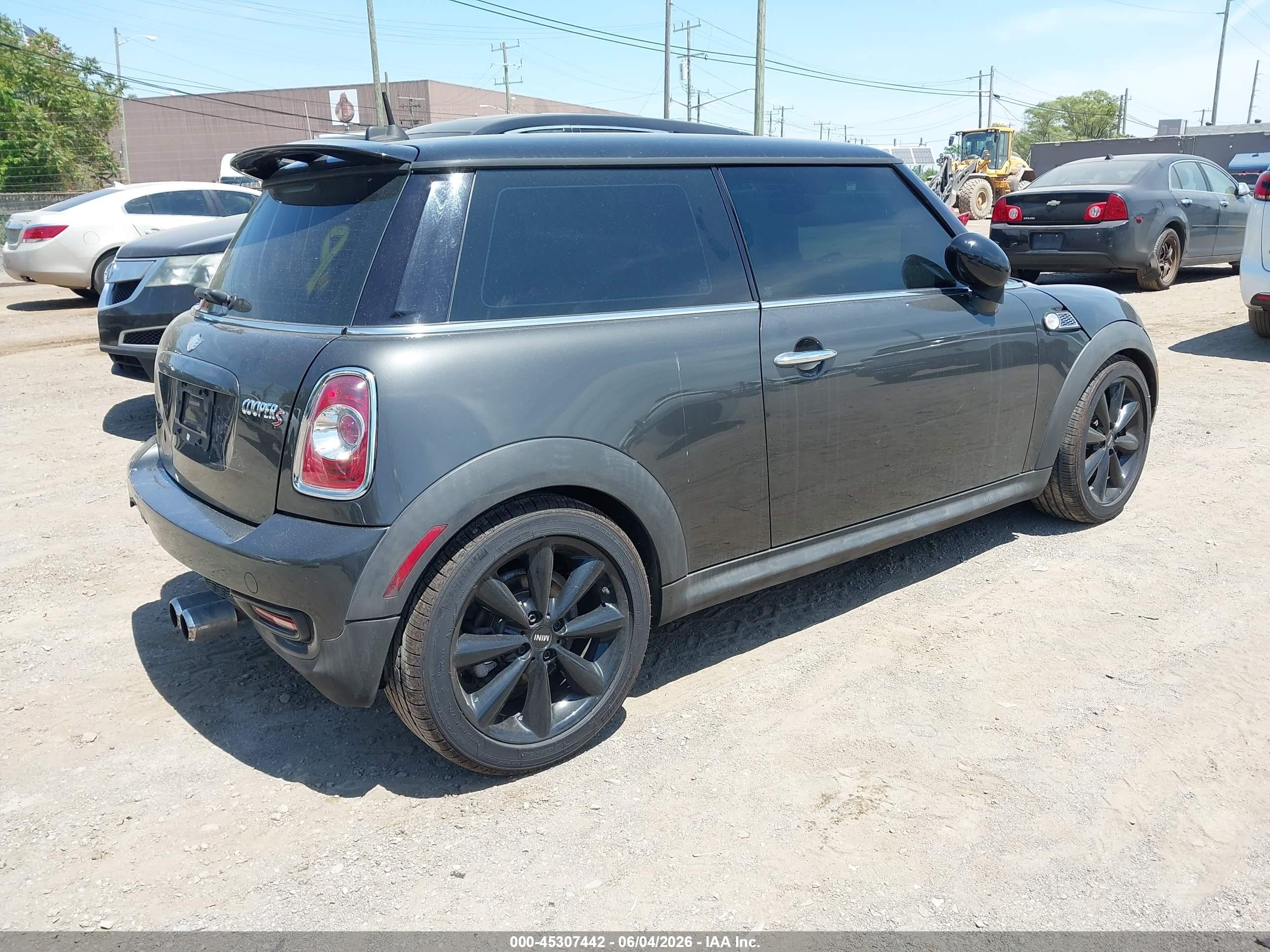 2012 Mini Cooper S   Green vin: WMWSV3C51CTY27024