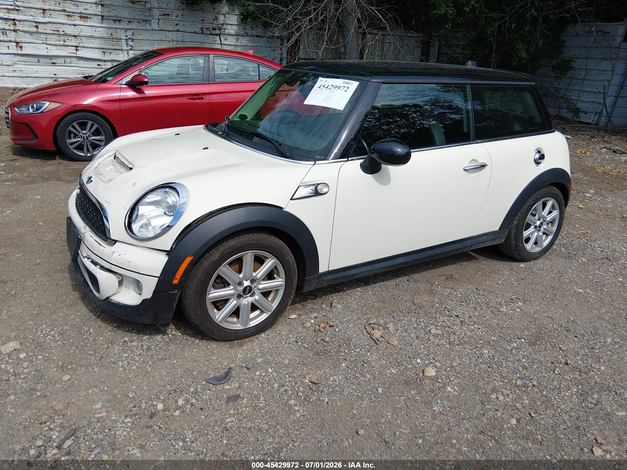 2013 Mini Hardtop Cooper S Beige vin: WMWSV3C51DT393219