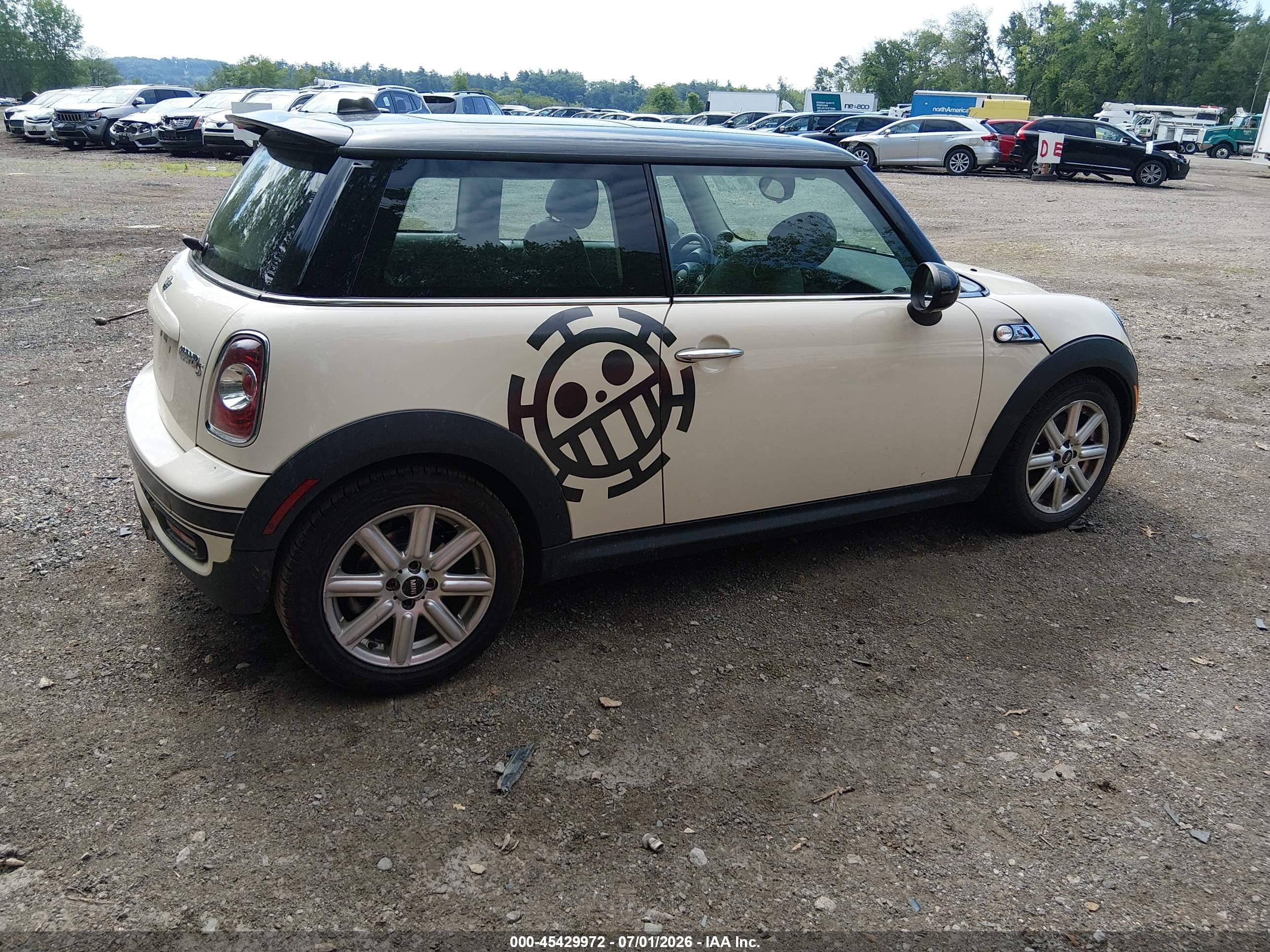 2013 Mini Hardtop Cooper S Beige vin: WMWSV3C51DT393219