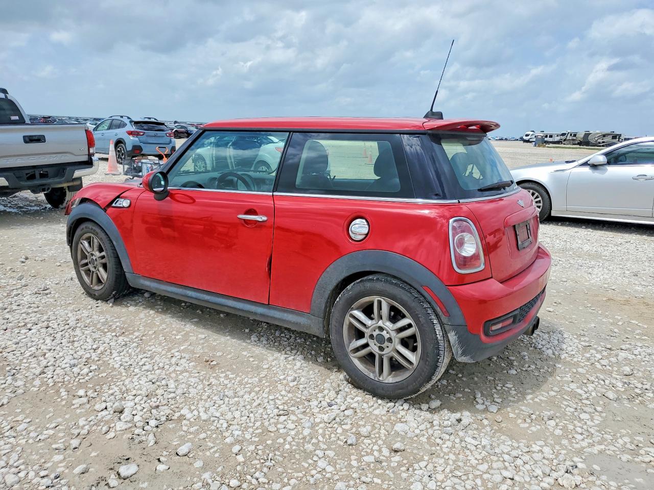 2013 Mini Cooper S Red vin: WMWSV3C51DT397190