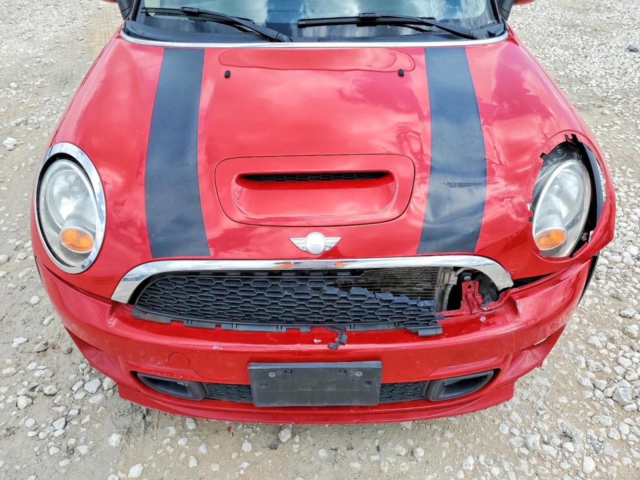 2013 Mini Cooper S Red vin: WMWSV3C51DT397190