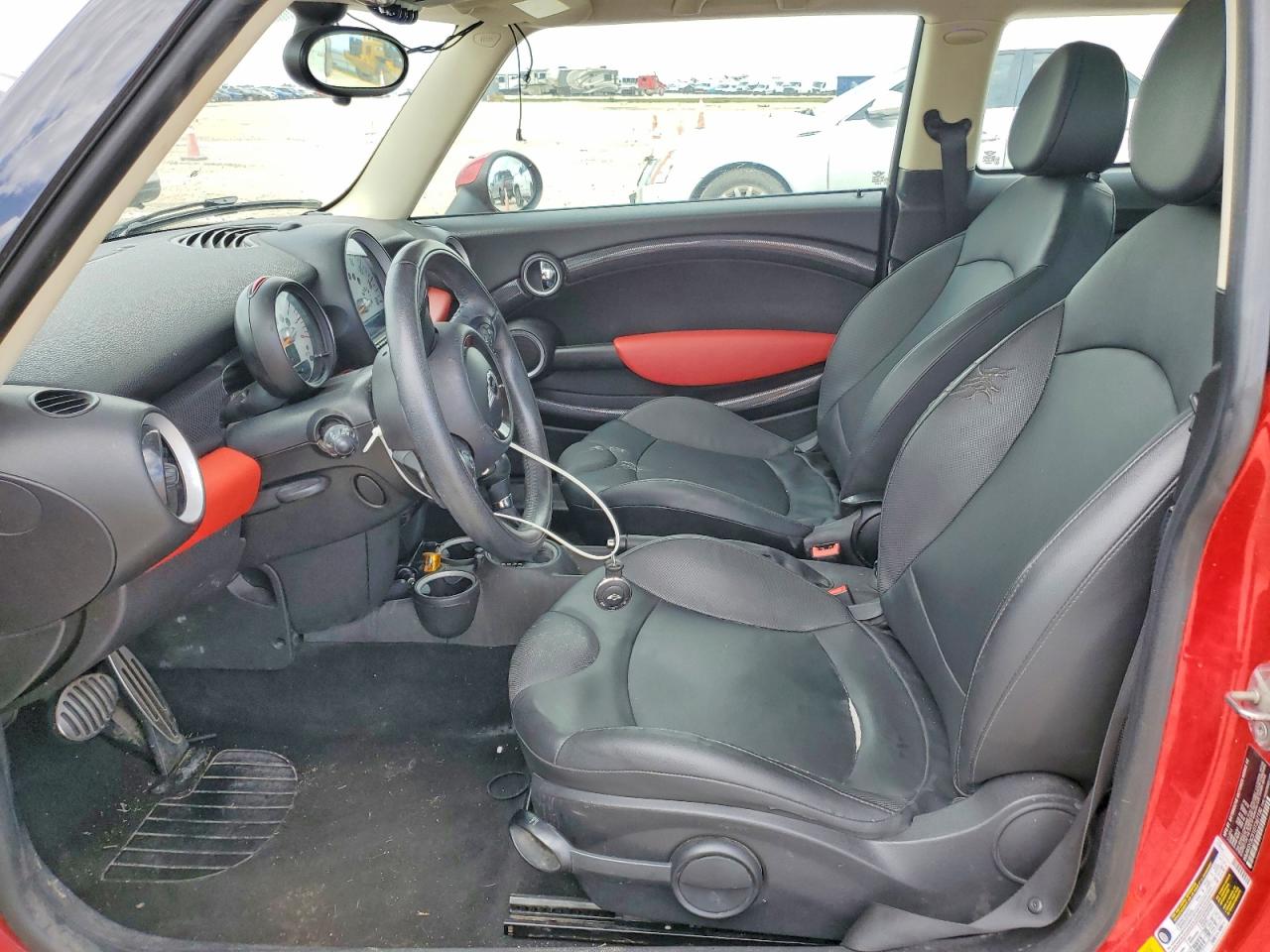 2013 Mini Cooper S Red vin: WMWSV3C51DT397190