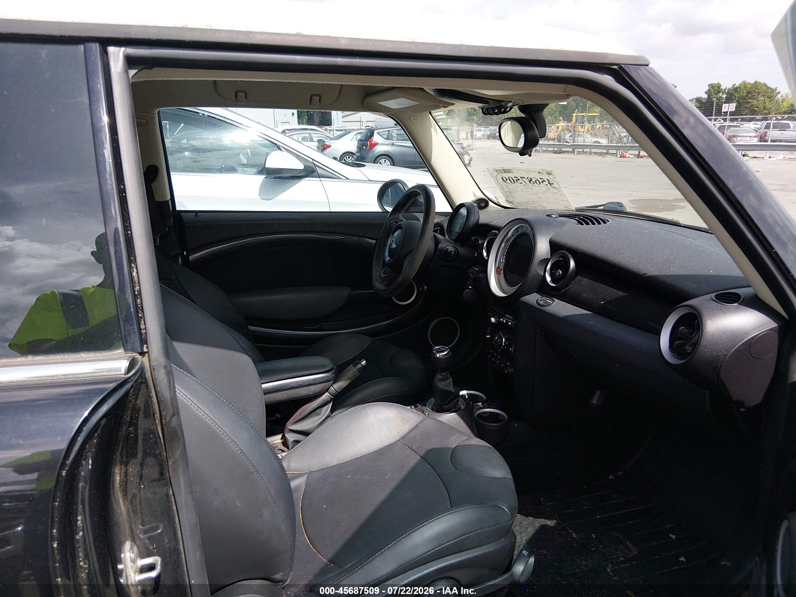 2012 Mini Cooper S   Черный vin: WMWSV3C52CTY29798