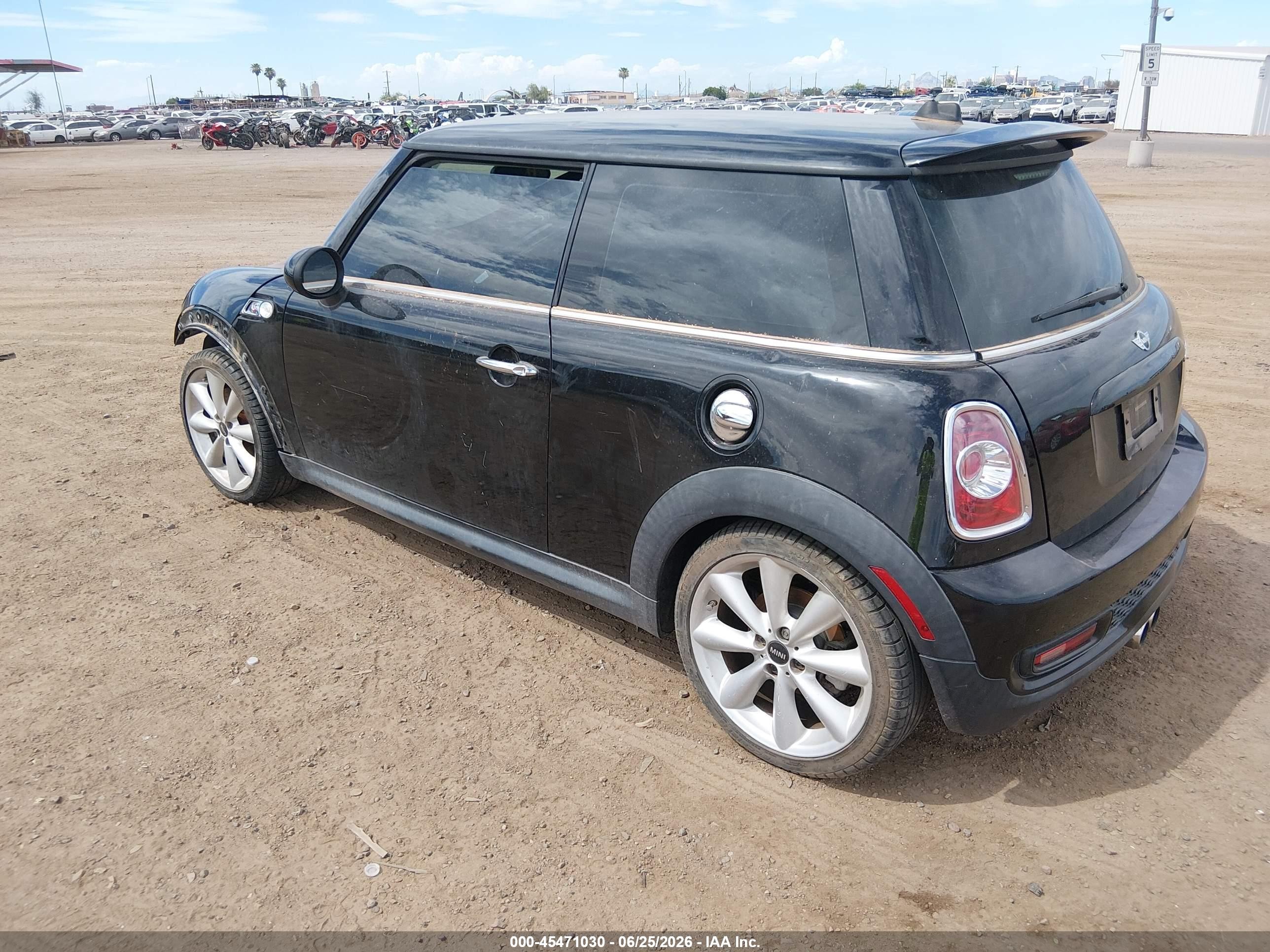 2013 Mini Hardtop Cooper S Black vin: WMWSV3C53DT389415
