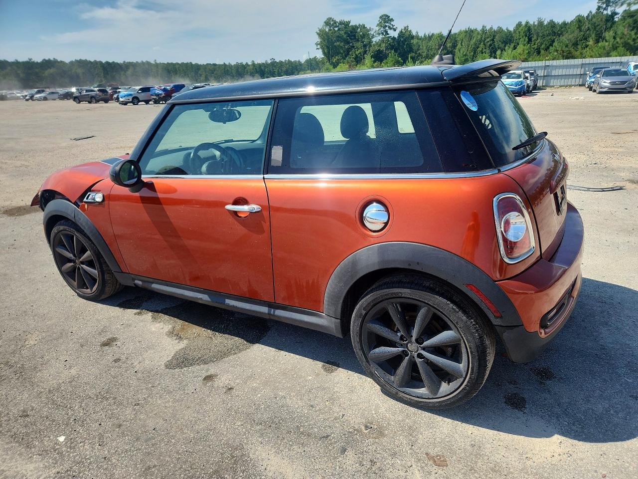 2013 Mini Cooper S Orange vin: WMWSV3C53DT390533