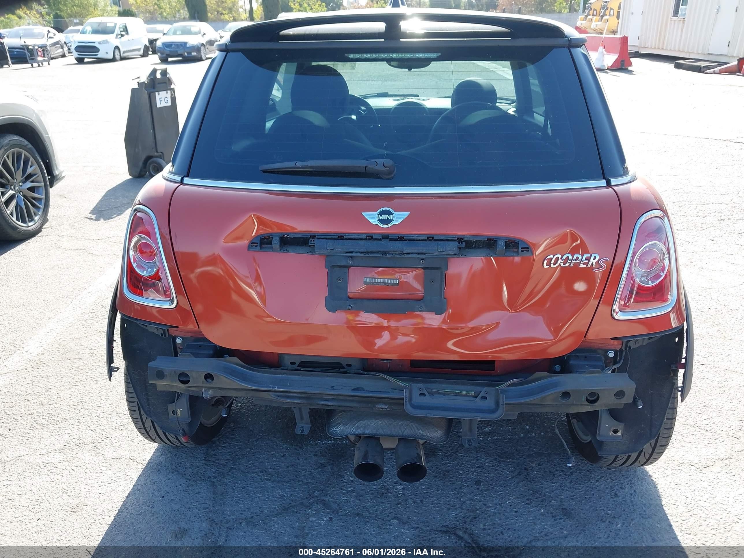 2013 Mini Hardtop Cooper S Orange vin: WMWSV3C53DT392847