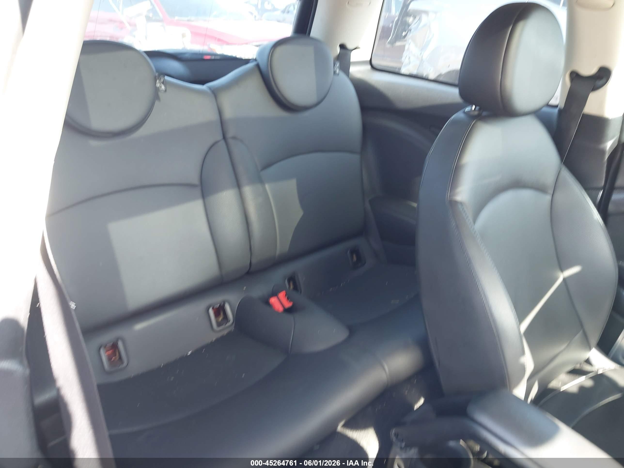 2013 Mini Hardtop Cooper S Orange vin: WMWSV3C53DT392847