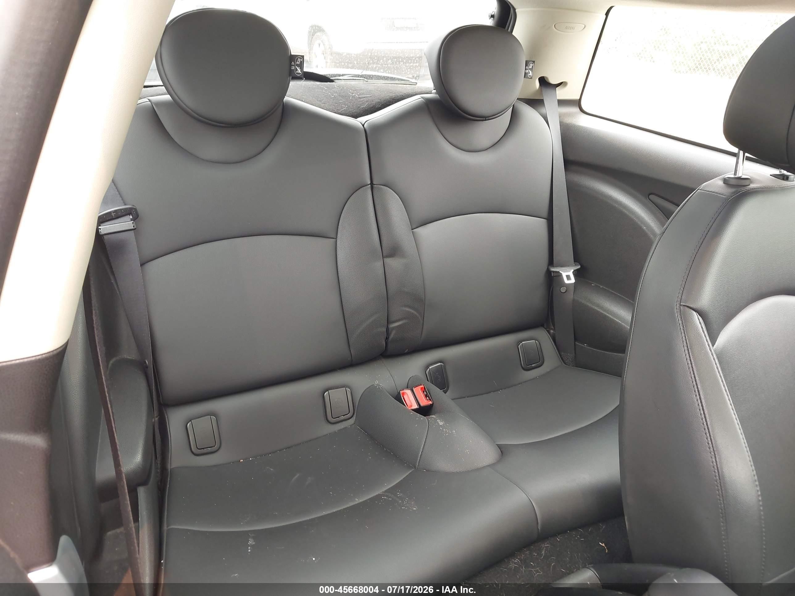 2013 Mini Hardtop Cooper S Silver vin: WMWSV3C53DT478482