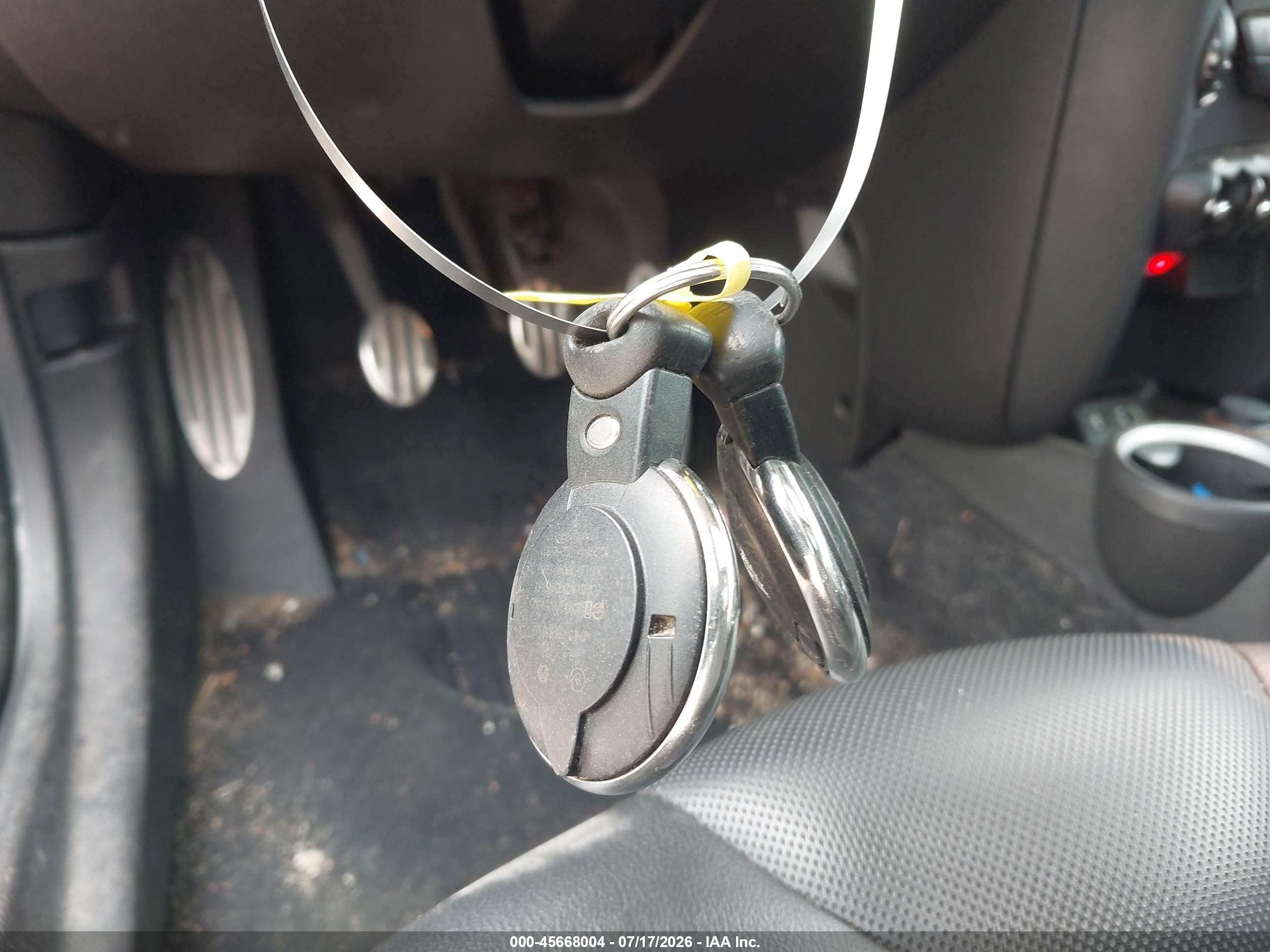 2013 Mini Hardtop Cooper S Silver vin: WMWSV3C53DT478482