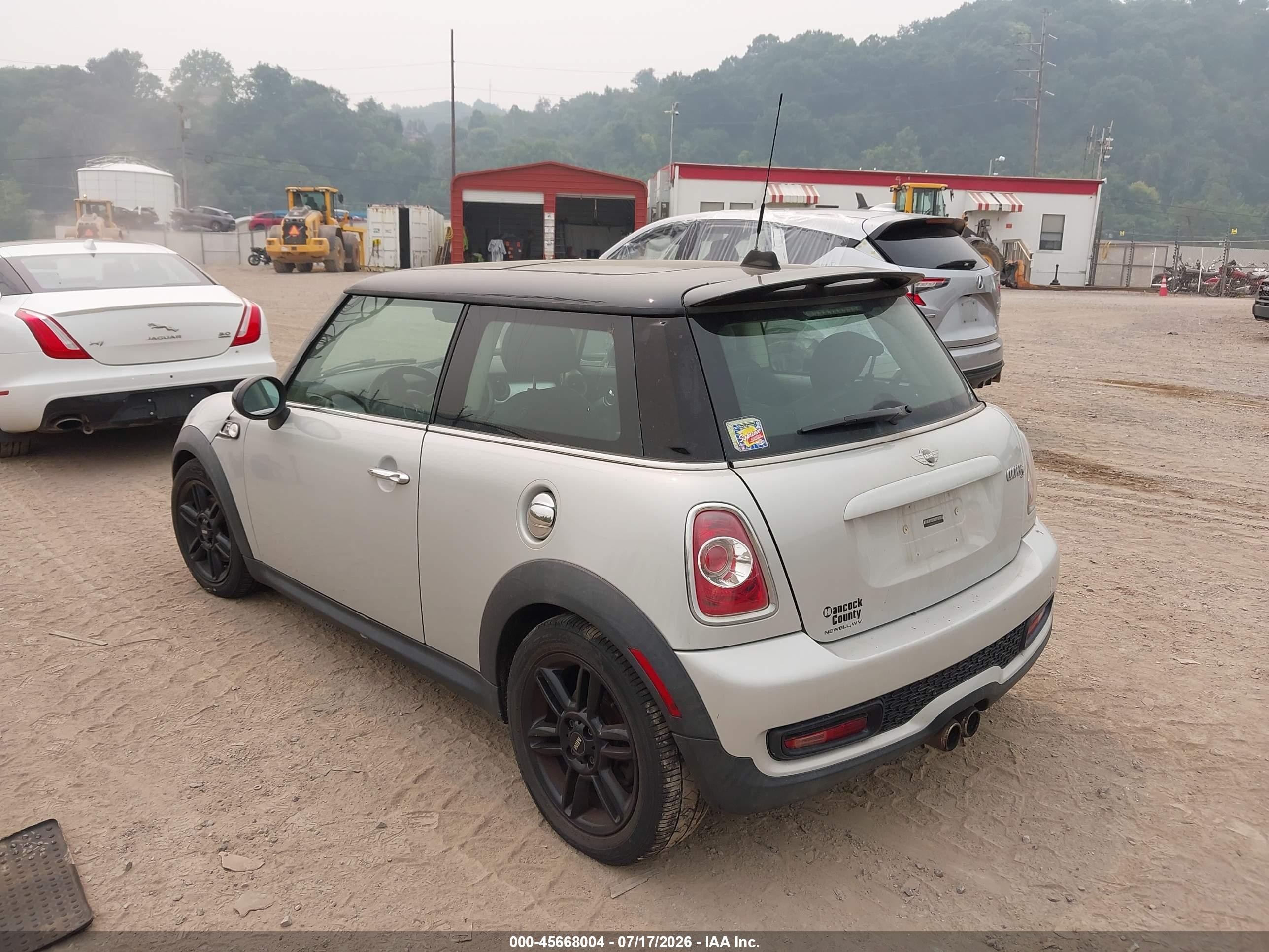 2013 Mini Hardtop Cooper S Silver vin: WMWSV3C53DT478482