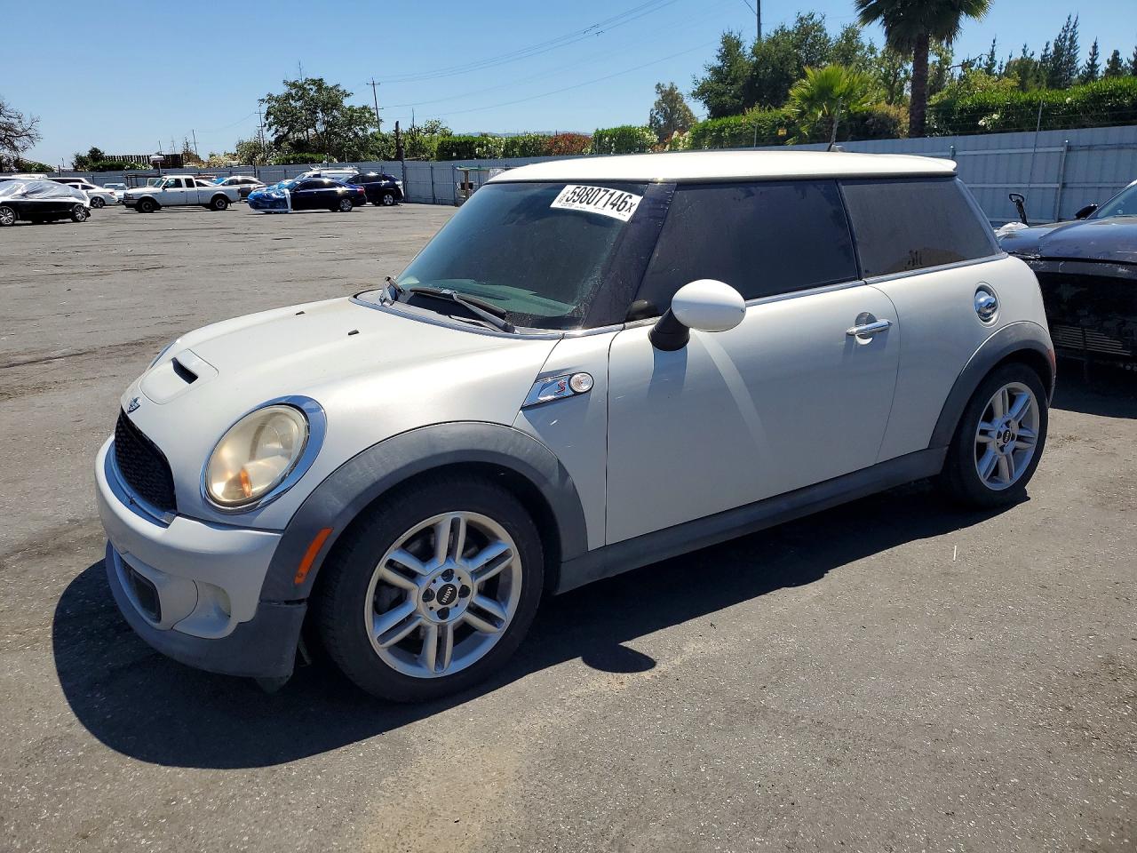2011 Mini Cooper S White vin: WMWSV3C54BTY11978