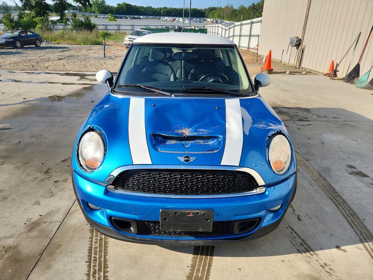 2011 Mini Cooper S Blue vin: WMWSV3C54BTY13293