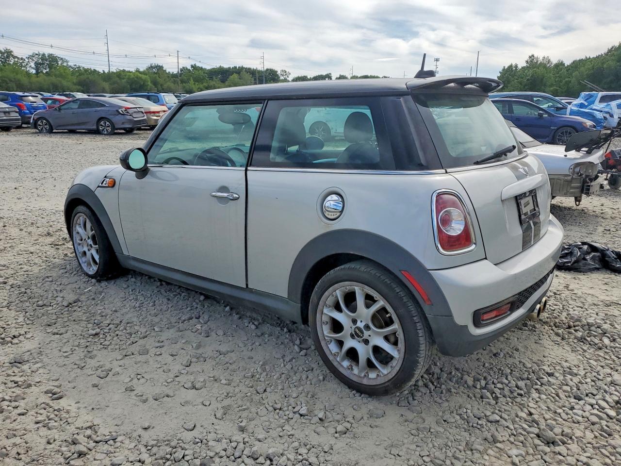 2011 Mini Cooper S Silver vin: WMWSV3C54BTY21023