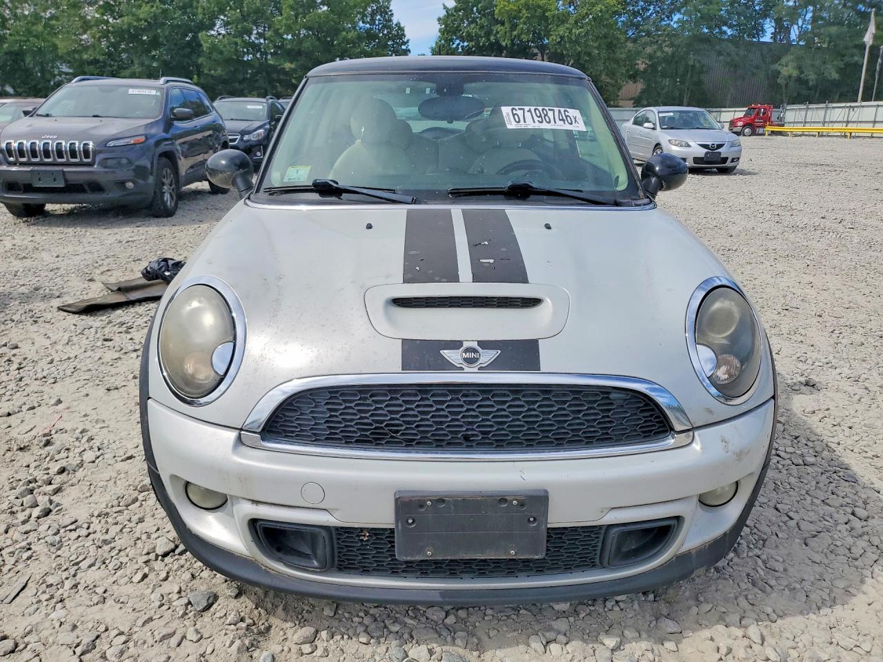 2011 Mini Cooper S Silver vin: WMWSV3C54BTY21023