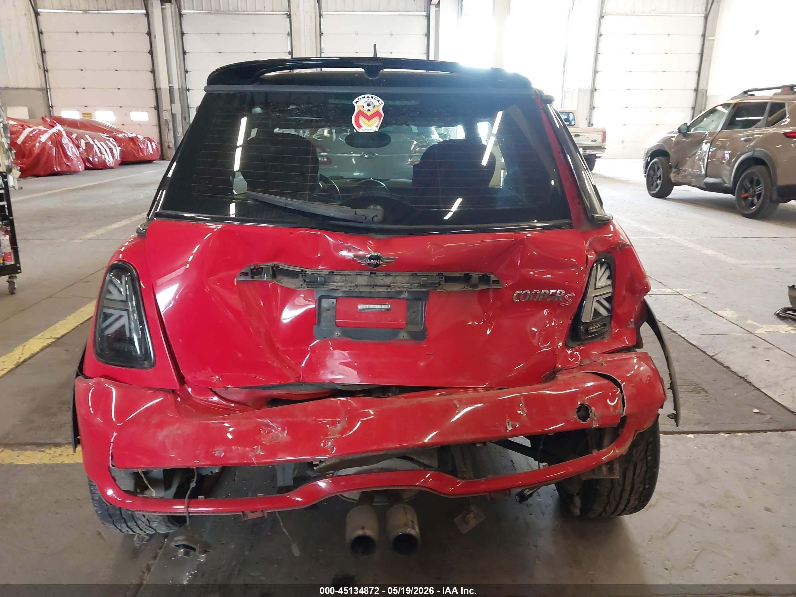 2011 Mini Cooper S   Red vin: WMWSV3C54BTY21149