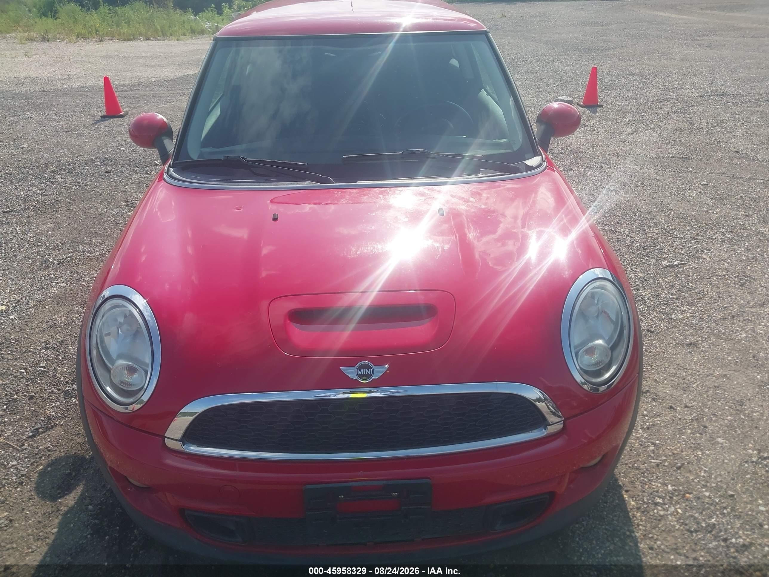 2012 Mini Cooper S   Red vin: WMWSV3C54CTY16387
